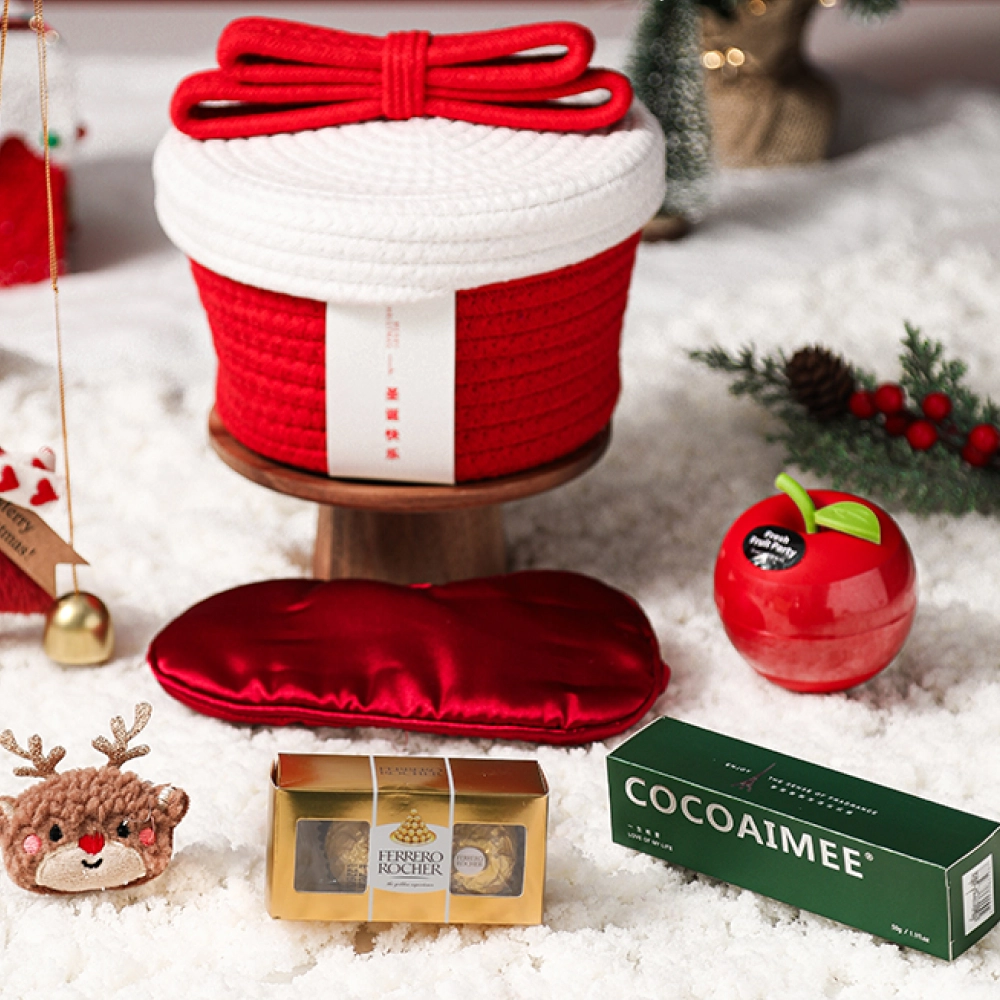 Beautifully Designed Merry Christmas Gift Box for Holiday Gift Giving thumbnail 2