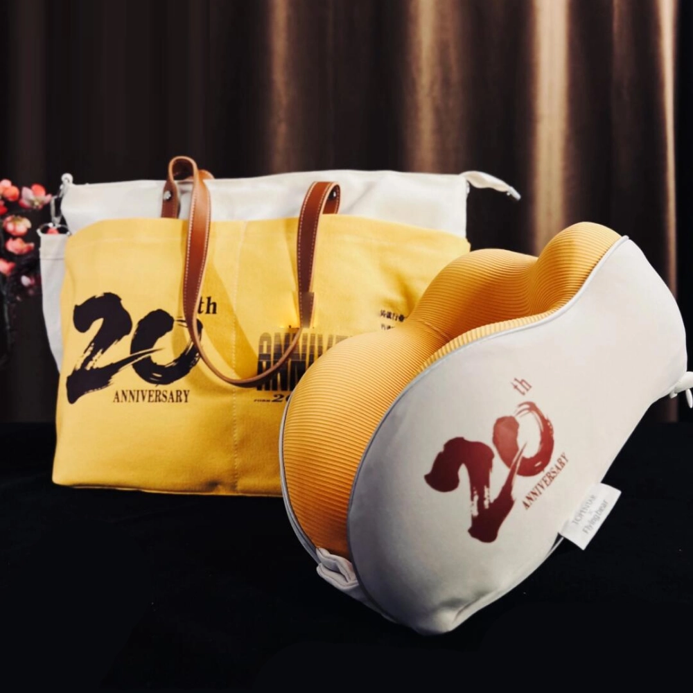 Ultimate Comfort Milestone Box: Professional Ergonomic Headrest Support Set thumbnail 4