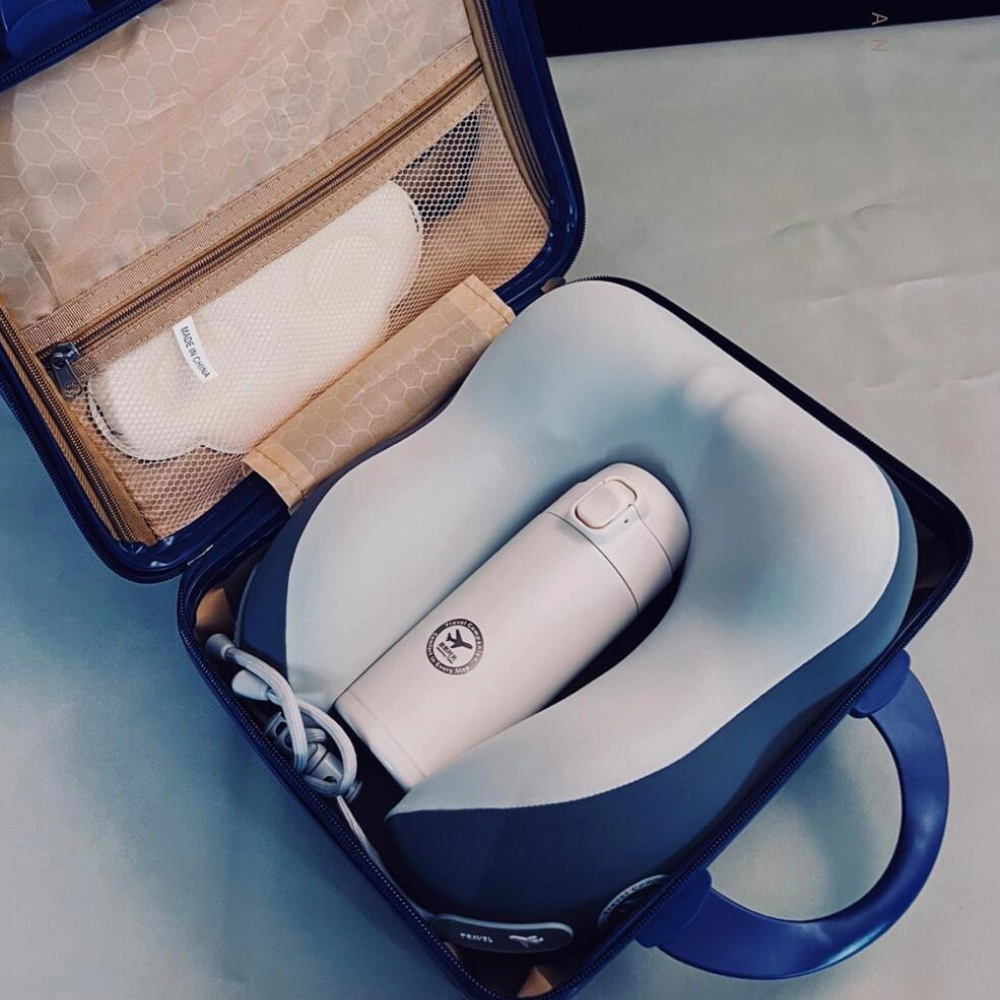 Prestige Accessory Gift: Deluxe Headrest Anniversary Celebration Bundle thumbnail 3