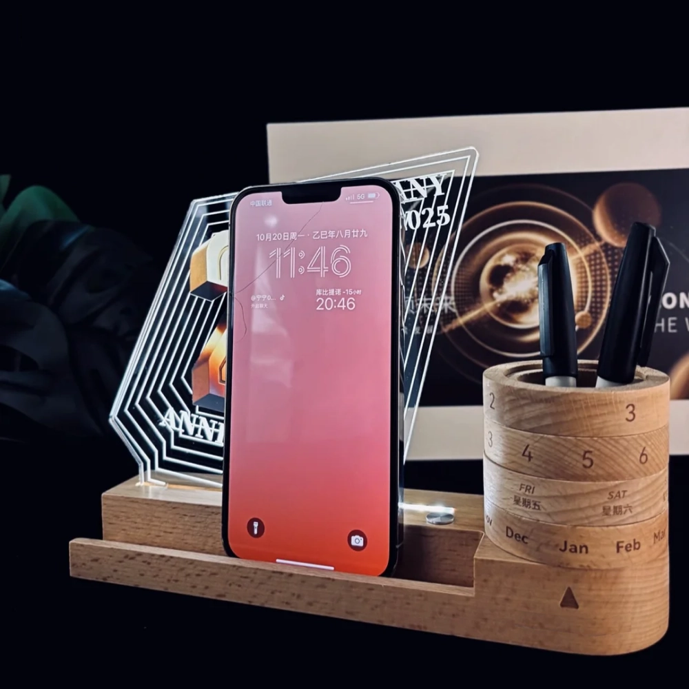 Modern Corporate Anniversary Gifting Box