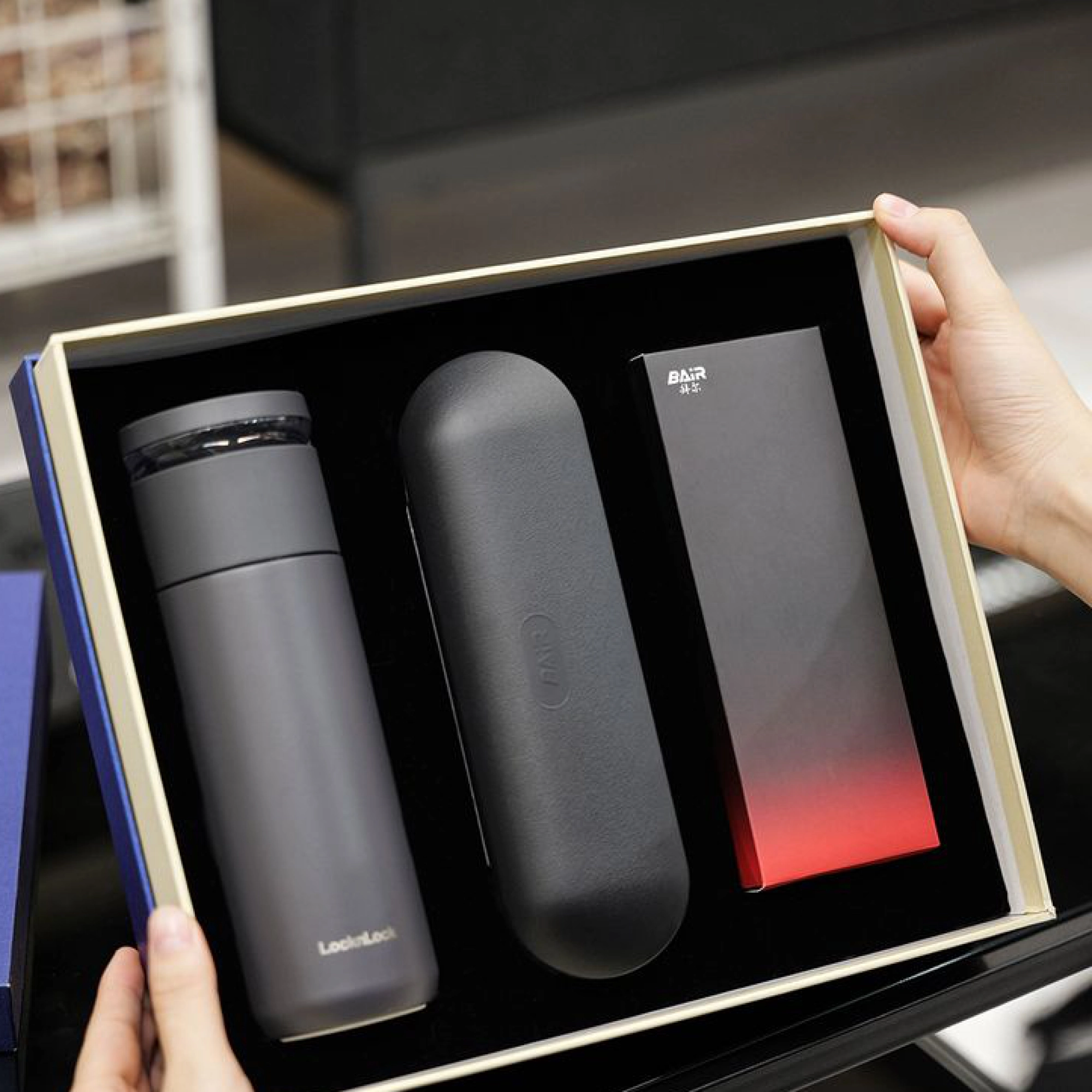 Custom Award & Desk Set 4