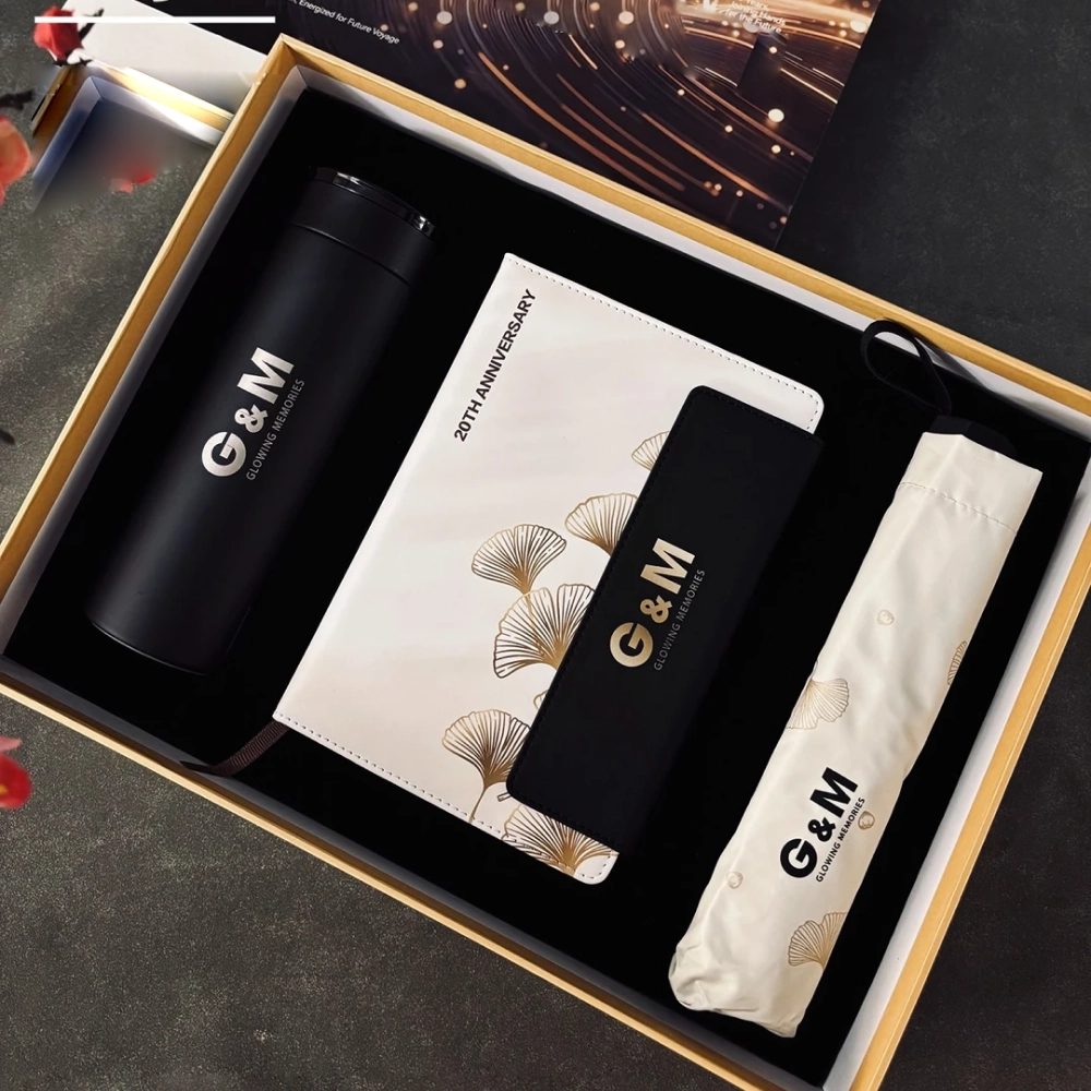 Classic essentials gift set - detail view