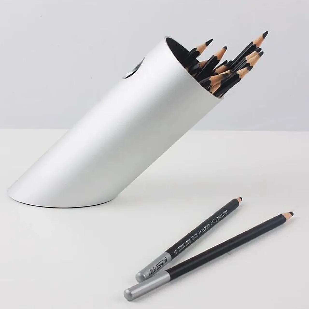 White Design Slanted Insertion Pen Holder in Aluminum Alloy