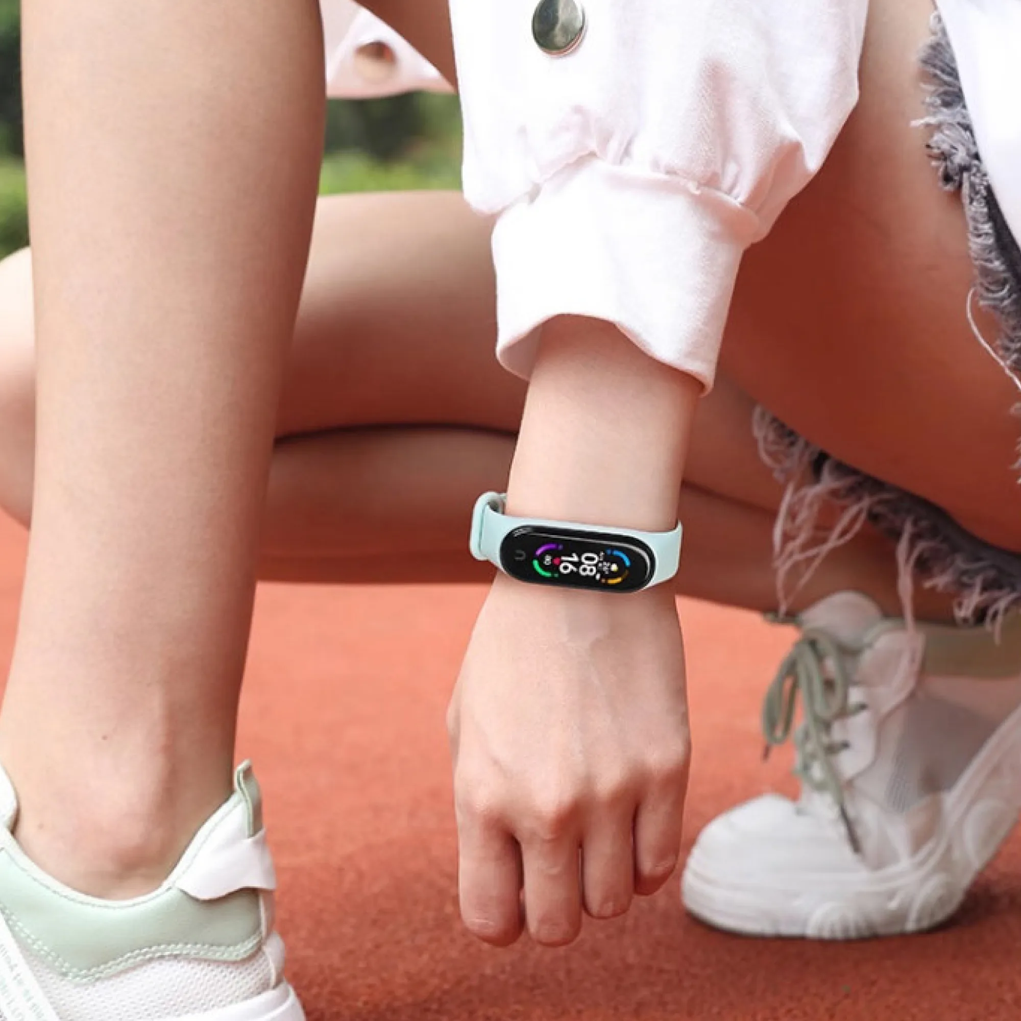 Smart Fitness Tracker Band with Heart Rate and Sleep Monitoring thumbnail 3