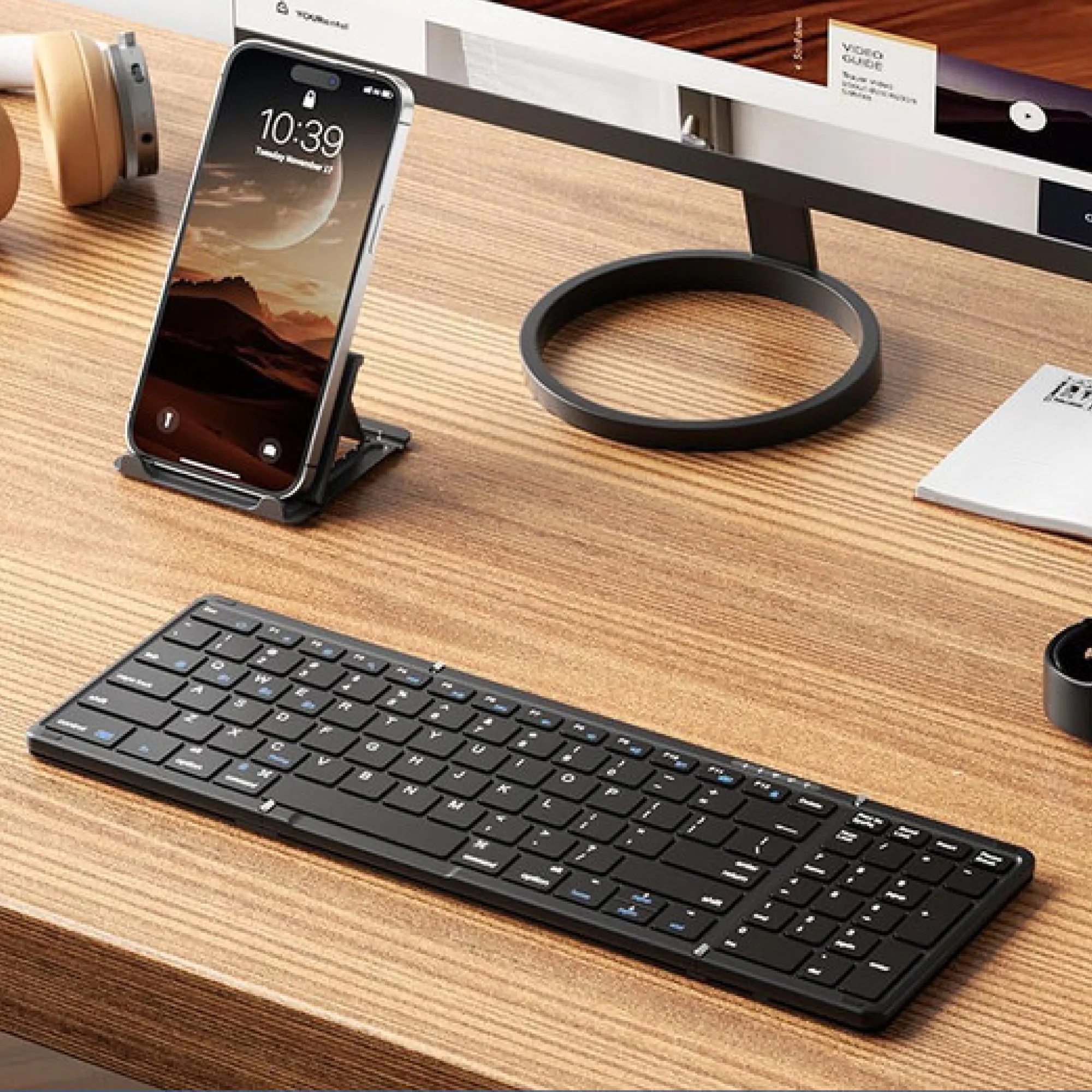Foldable Wireless Keyboard with Full-Size Numeric Keypad thumbnail 3
