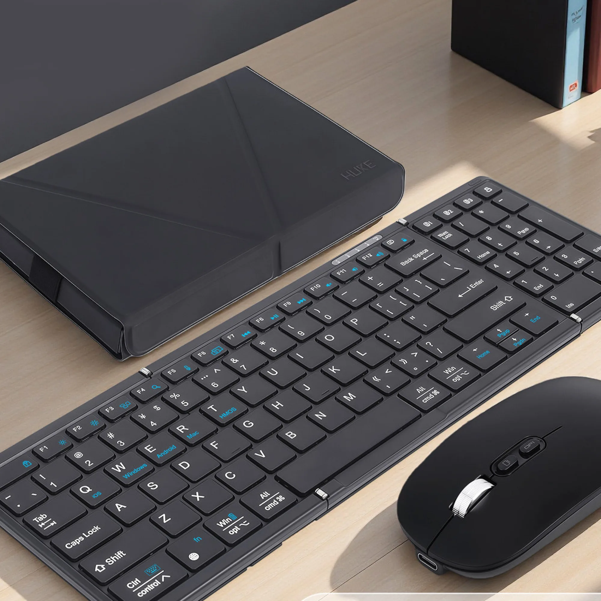 Foldable Wireless Keyboard with Full-Size Numeric Keypad thumbnail 7