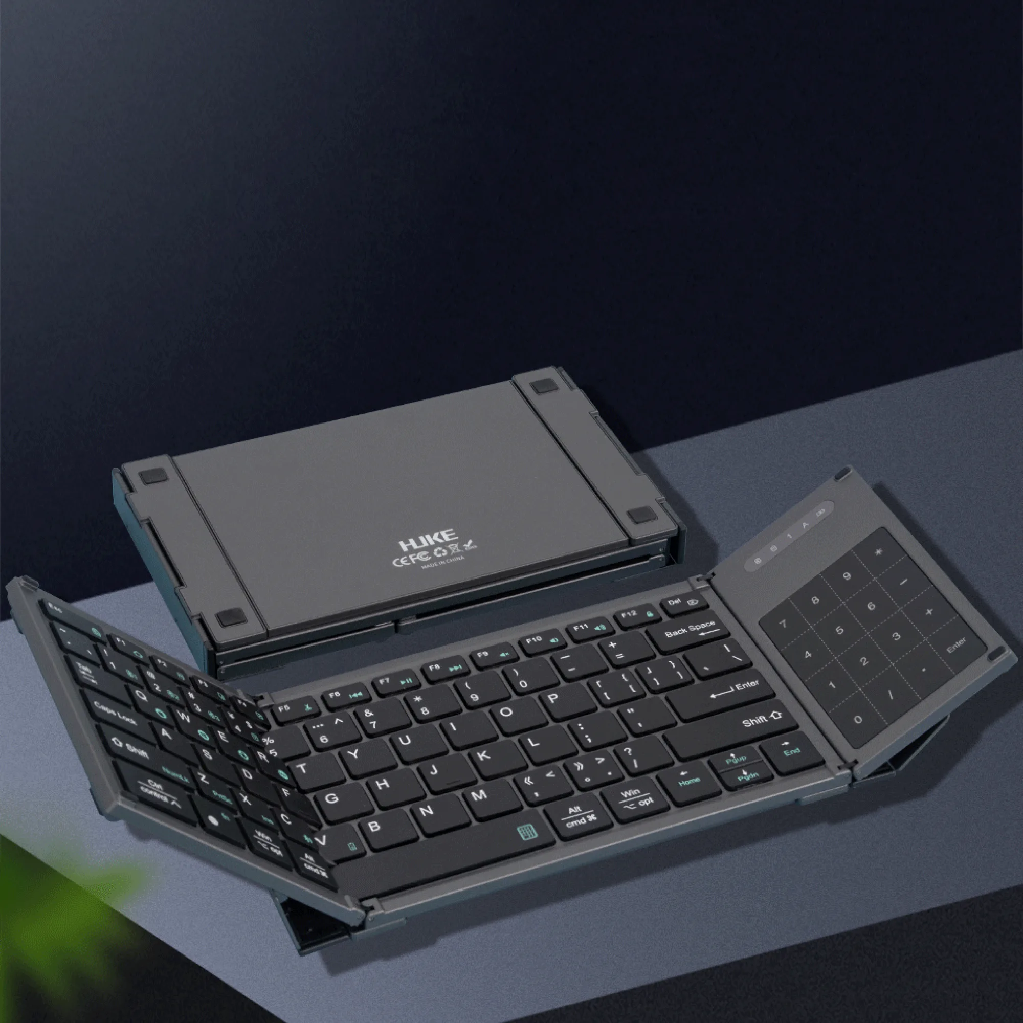 Foldable Wireless Keyboard with Full-Size Numeric Keypad thumbnail 6