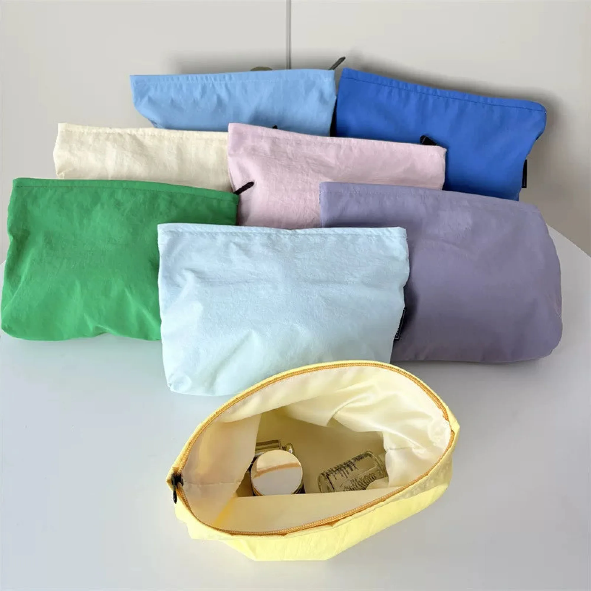 Nylon Waterproof Cosmetic Bag with Zipper Closure thumbnail 3