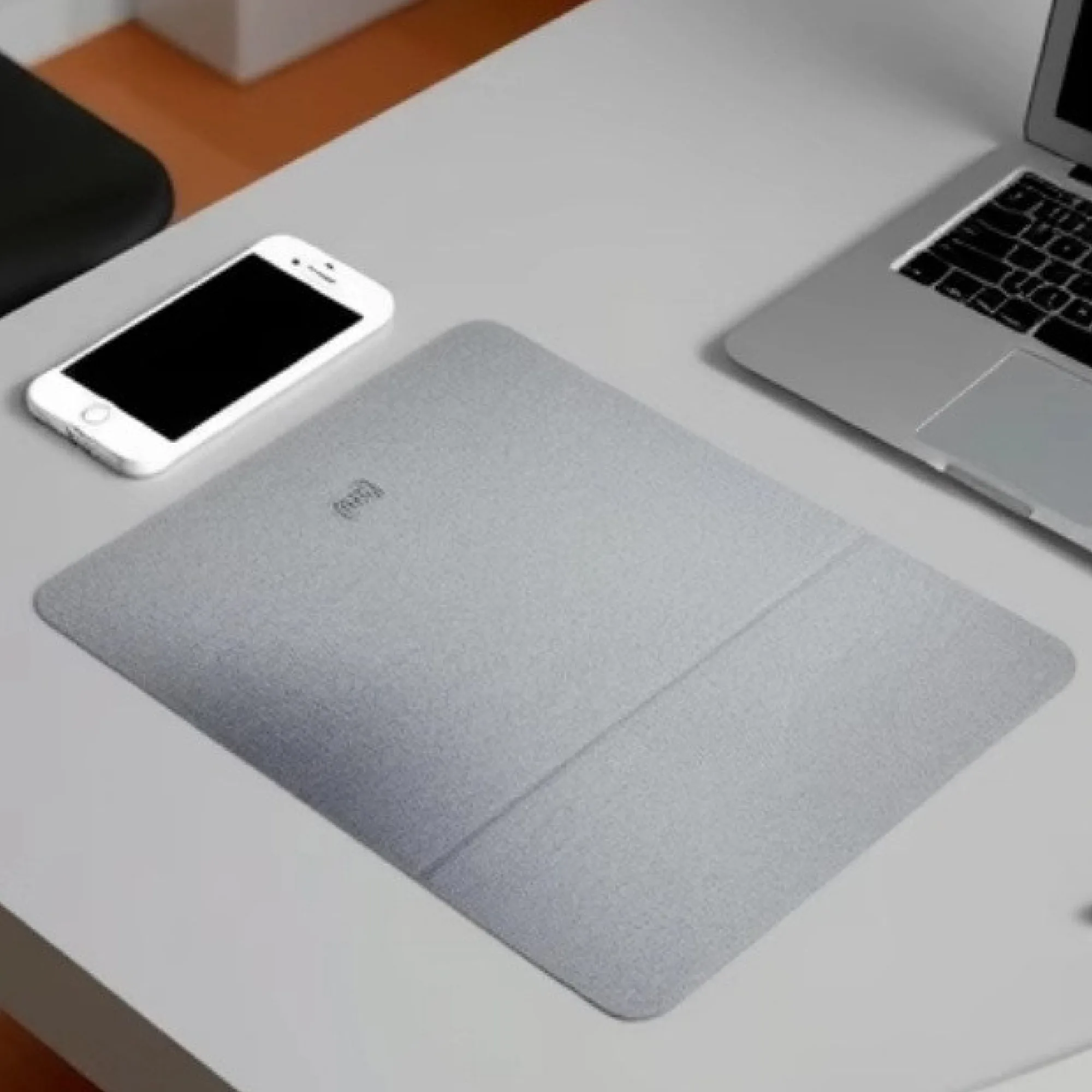 15W Three-Fold Wireless Charging Mouse Pad thumbnail 6