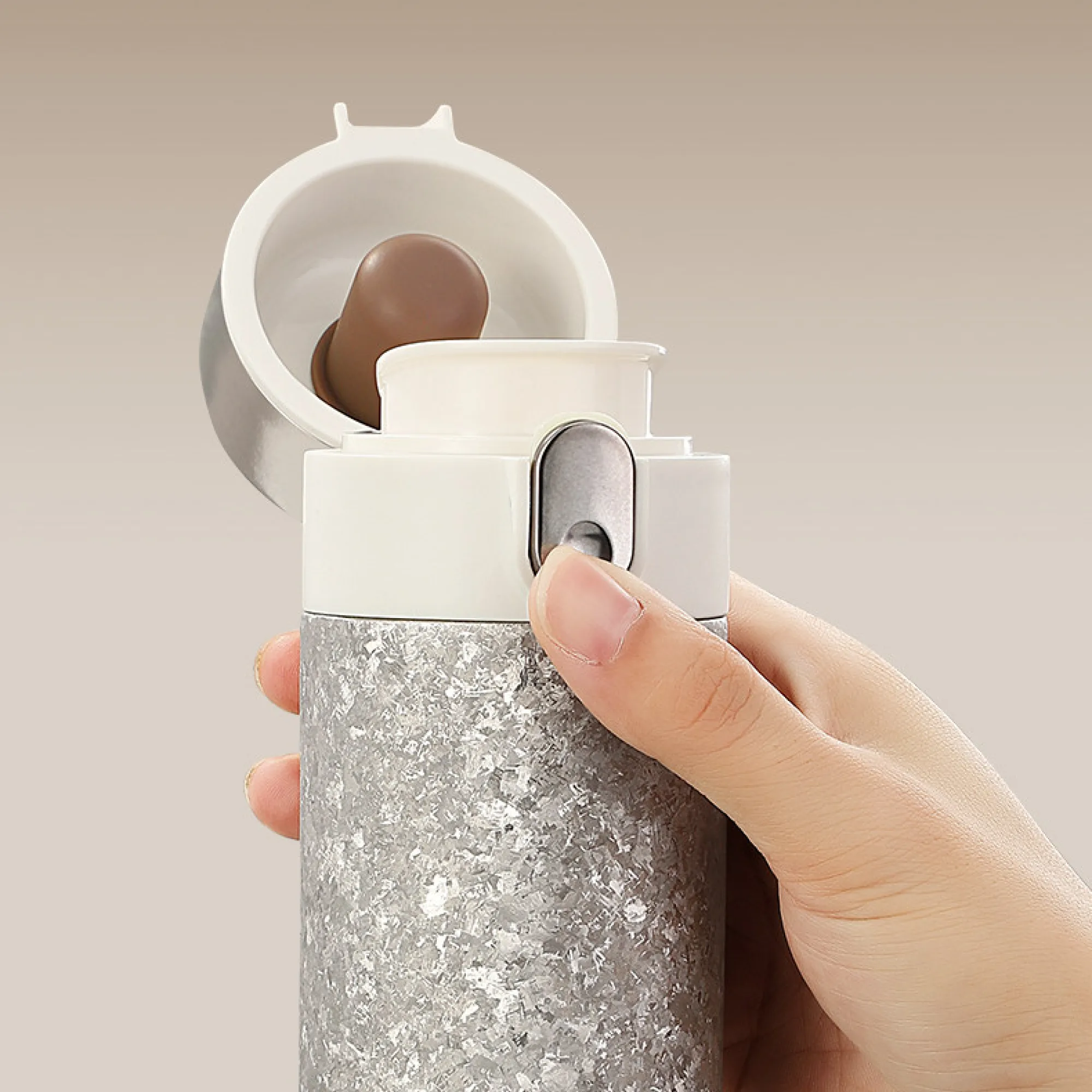 MIOK Pure Titanium Insulated Tumbler with Magnetic Lid, 350ml and 450ml thumbnail 8