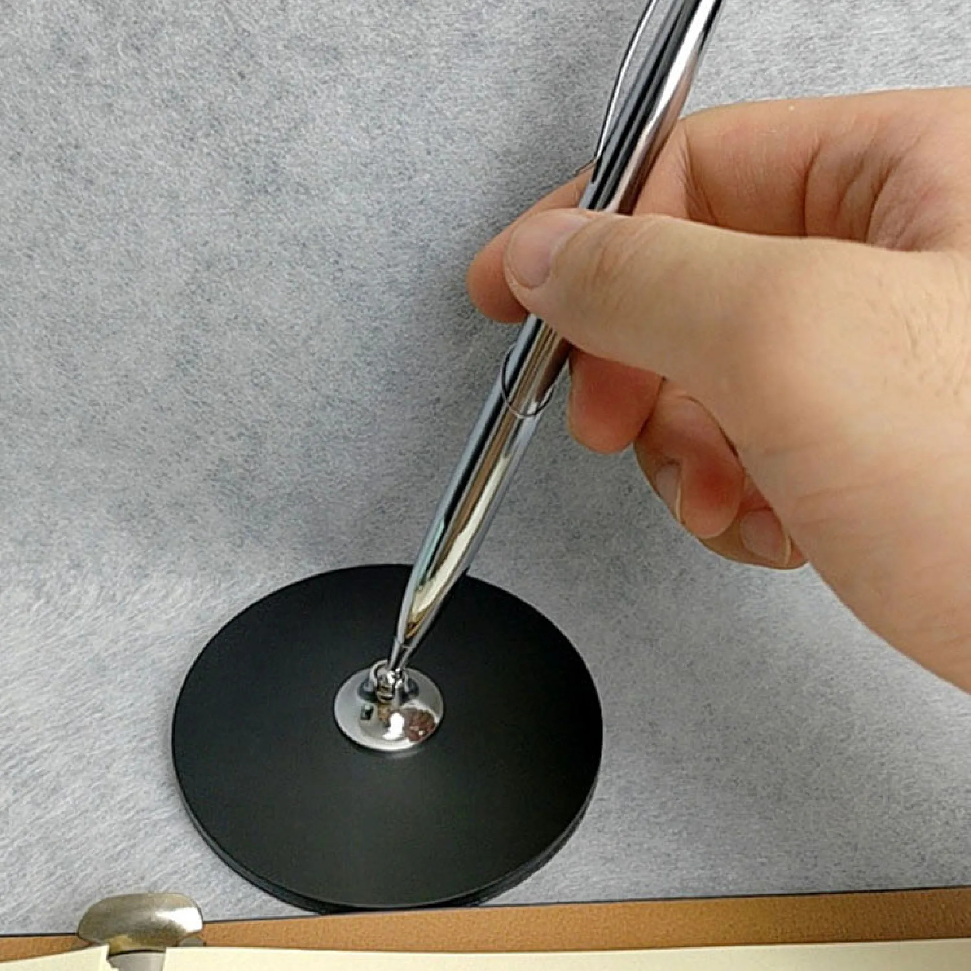 Rotary Ballpoint/Signature Pen with Pen Holder Base thumbnail 2