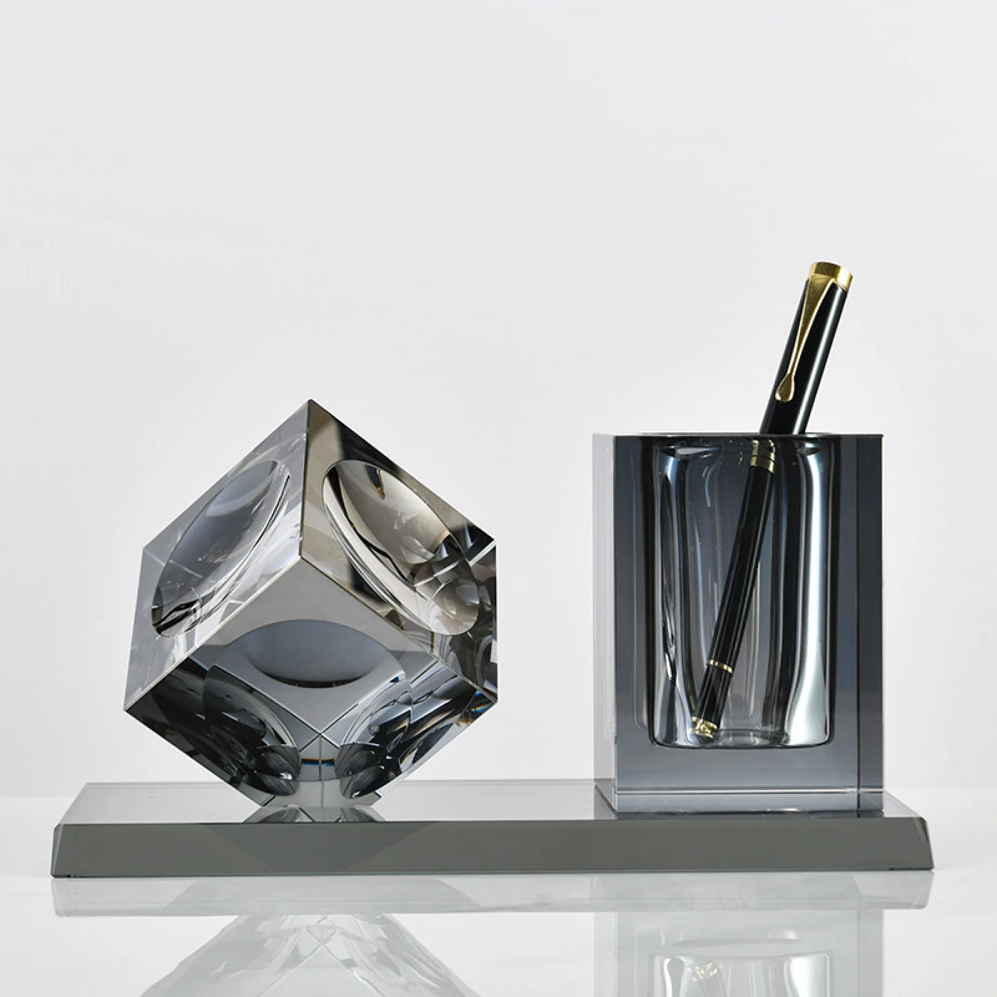 Crystal Pen Holder and Decorative Block Set thumbnail 8