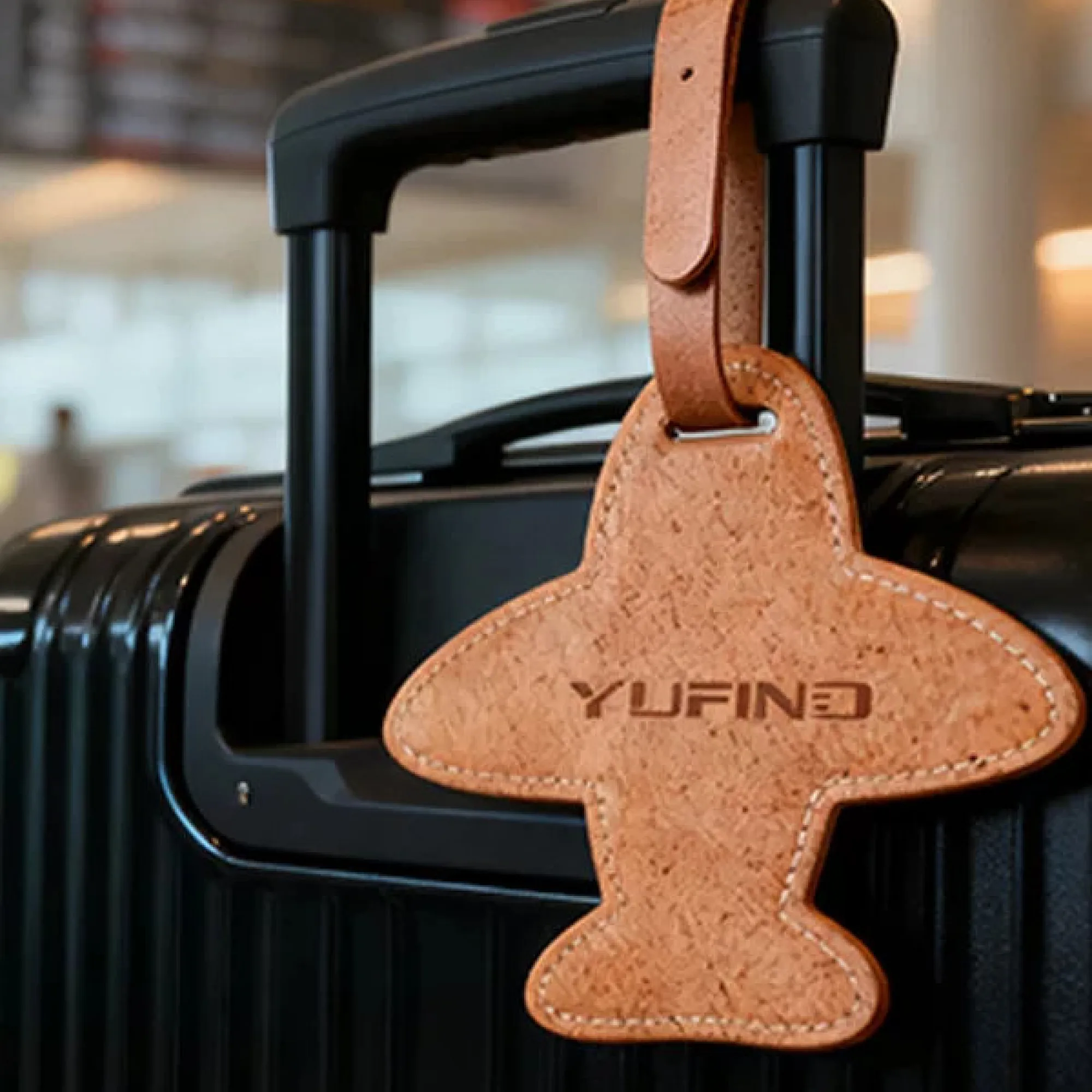 Airplane-Shaped Eco-Friendly Luggage Tag thumbnail 3