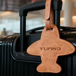 Airplane-Shaped Eco-Friendly Luggage Tag thumbnail 3