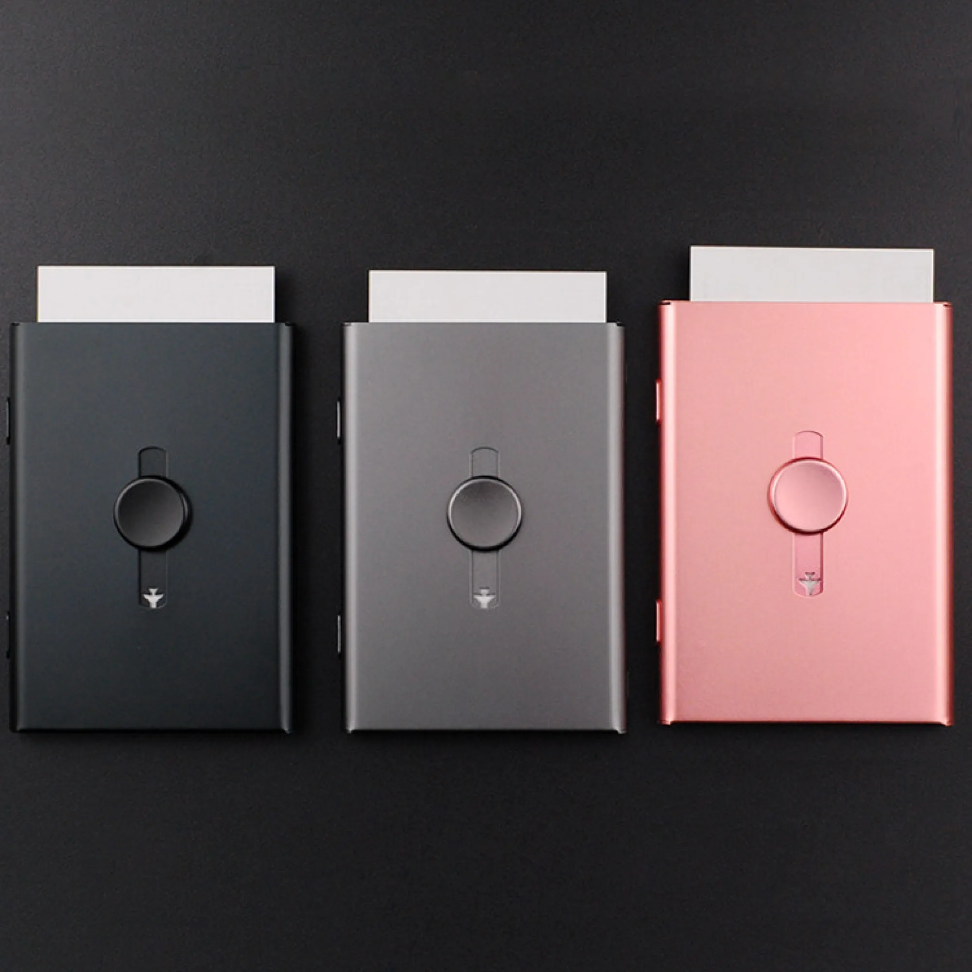 Metal Business Card Holder with Automatic Card Ejection thumbnail 3