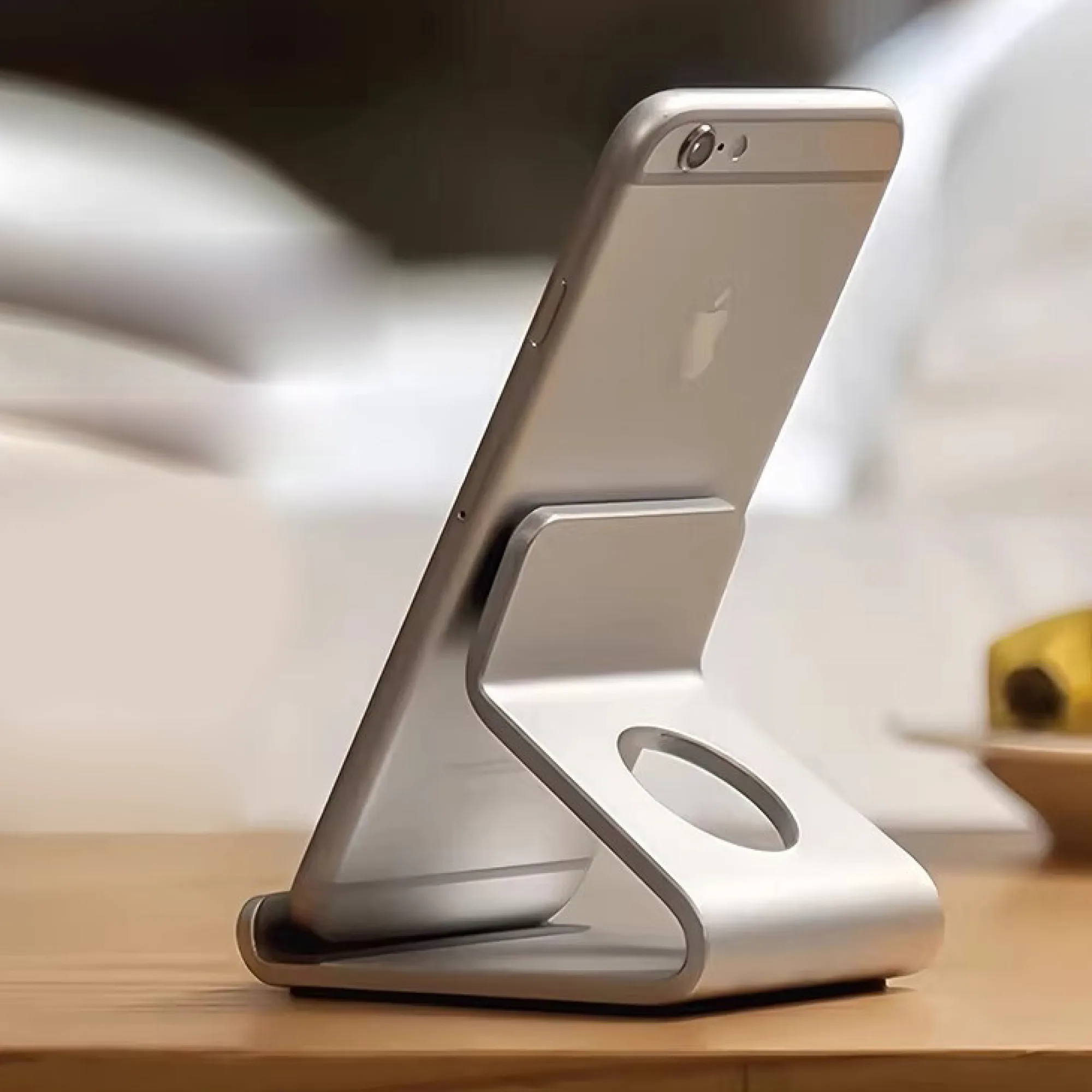 Universal Metal Phone and Tablet Stand thumbnail 2