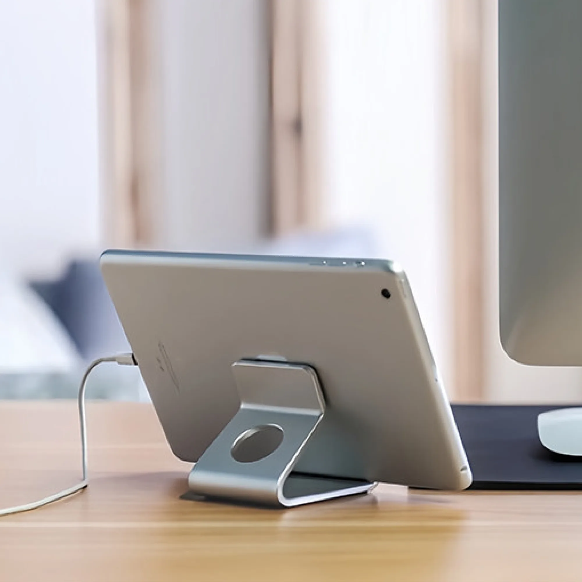 Universal Metal Phone and Tablet Stand thumbnail 6