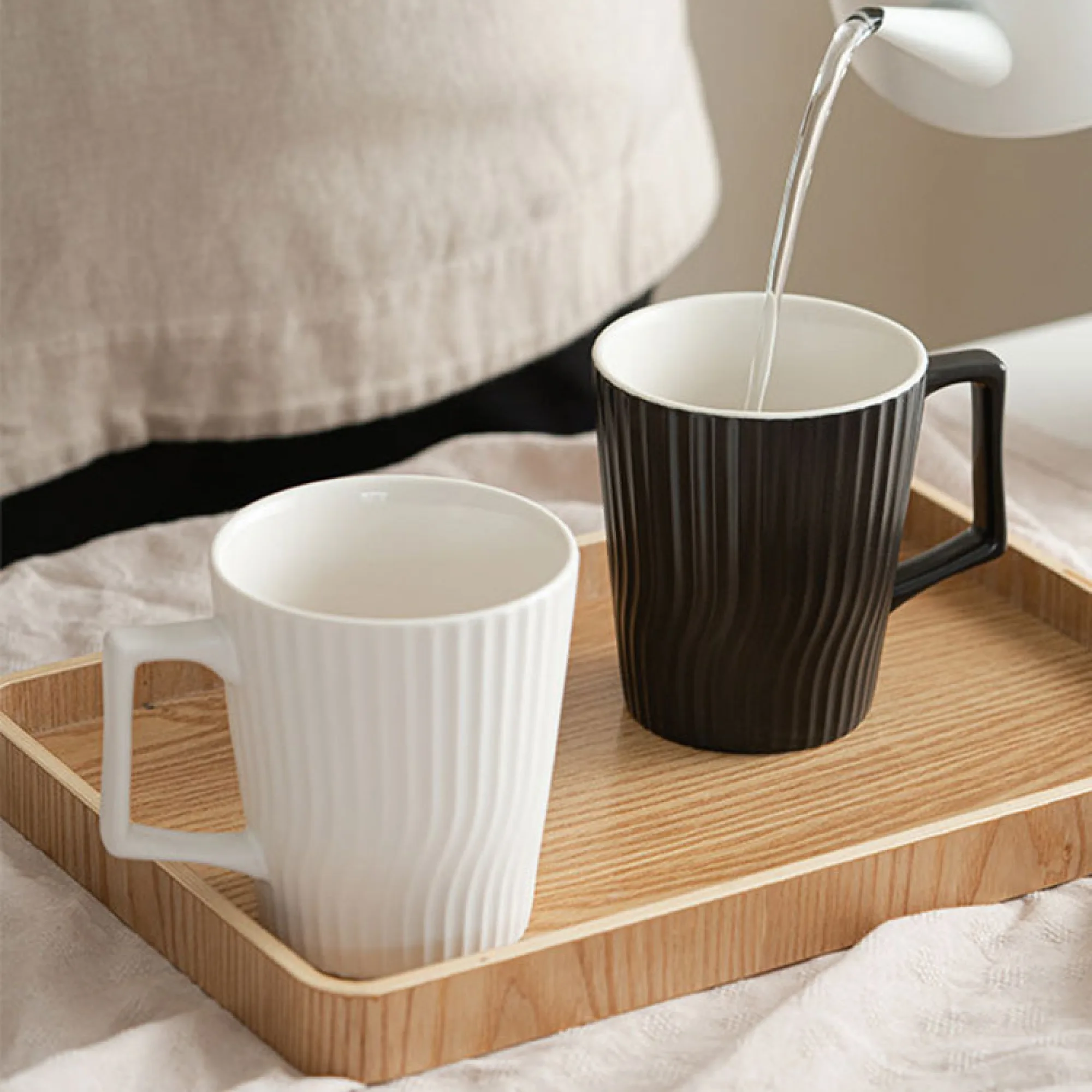 Ceramic Mug with Vertical Stripe Texture, 400 ml, White and Black thumbnail 2