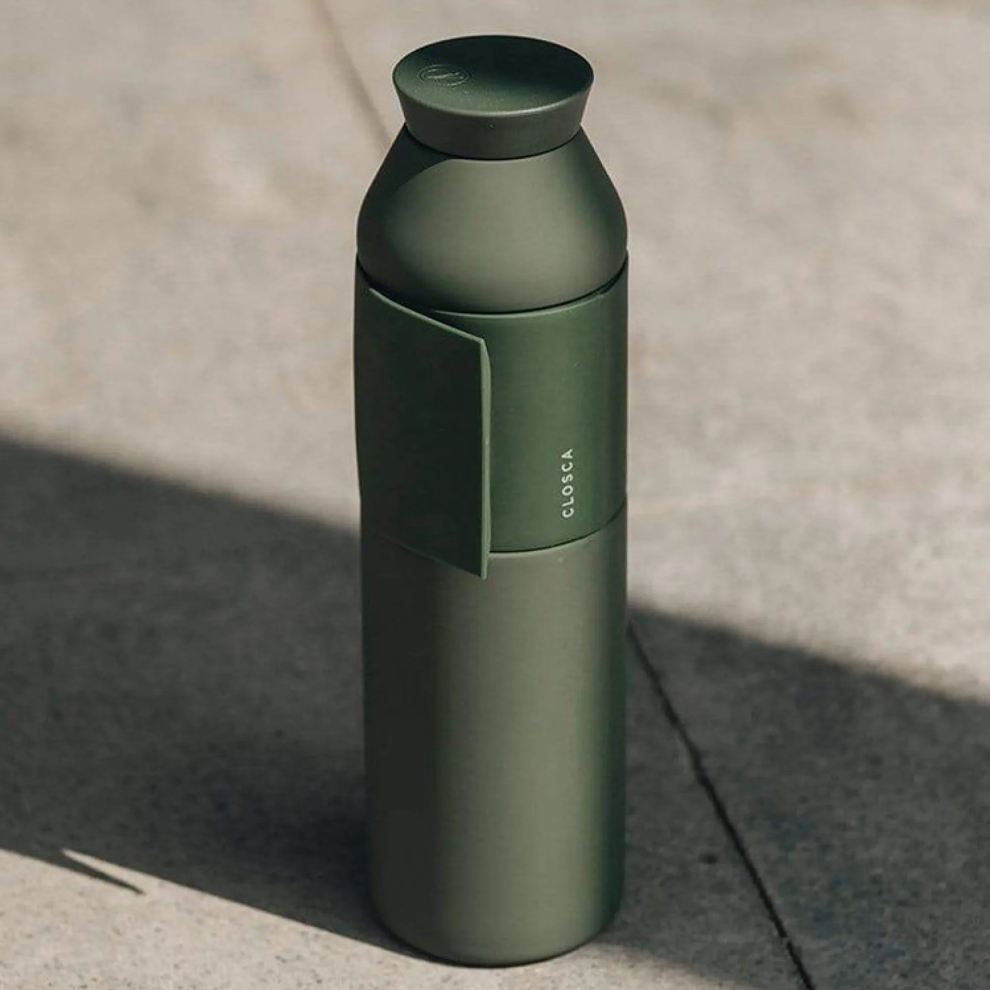 Closca Wave Vacuum Insulated Stainless Steel Water Bottle