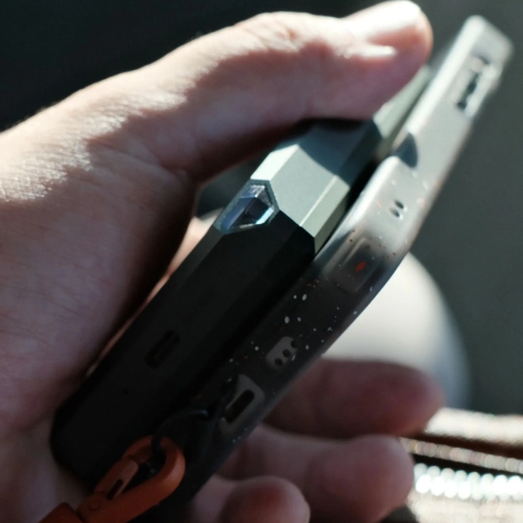 TEGIC BX Magnetic Wireless Charging Power Bank thumbnail 4