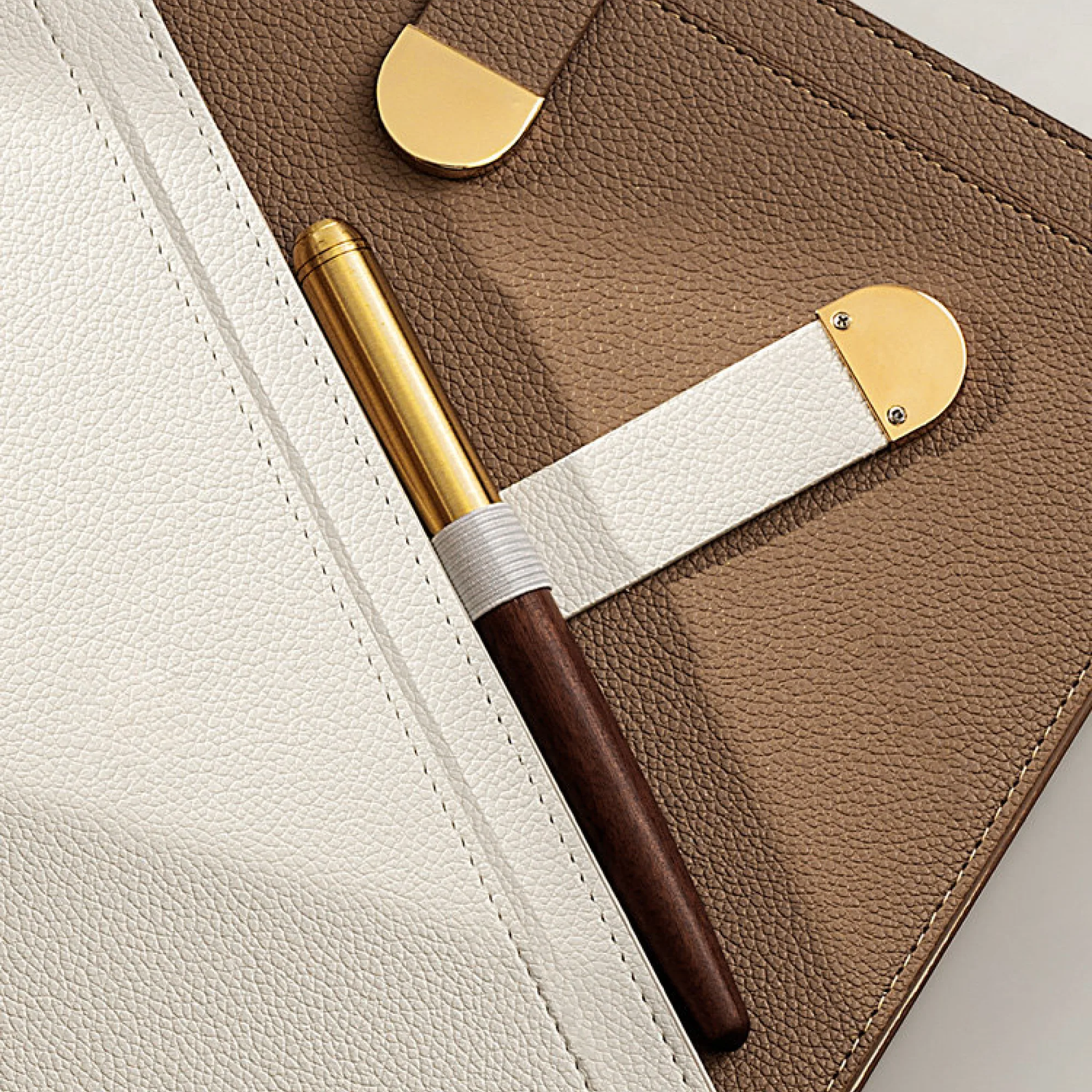 B5 Loose-Leaf Notebook with Lychee Grain Soft Leather Cover thumbnail 6