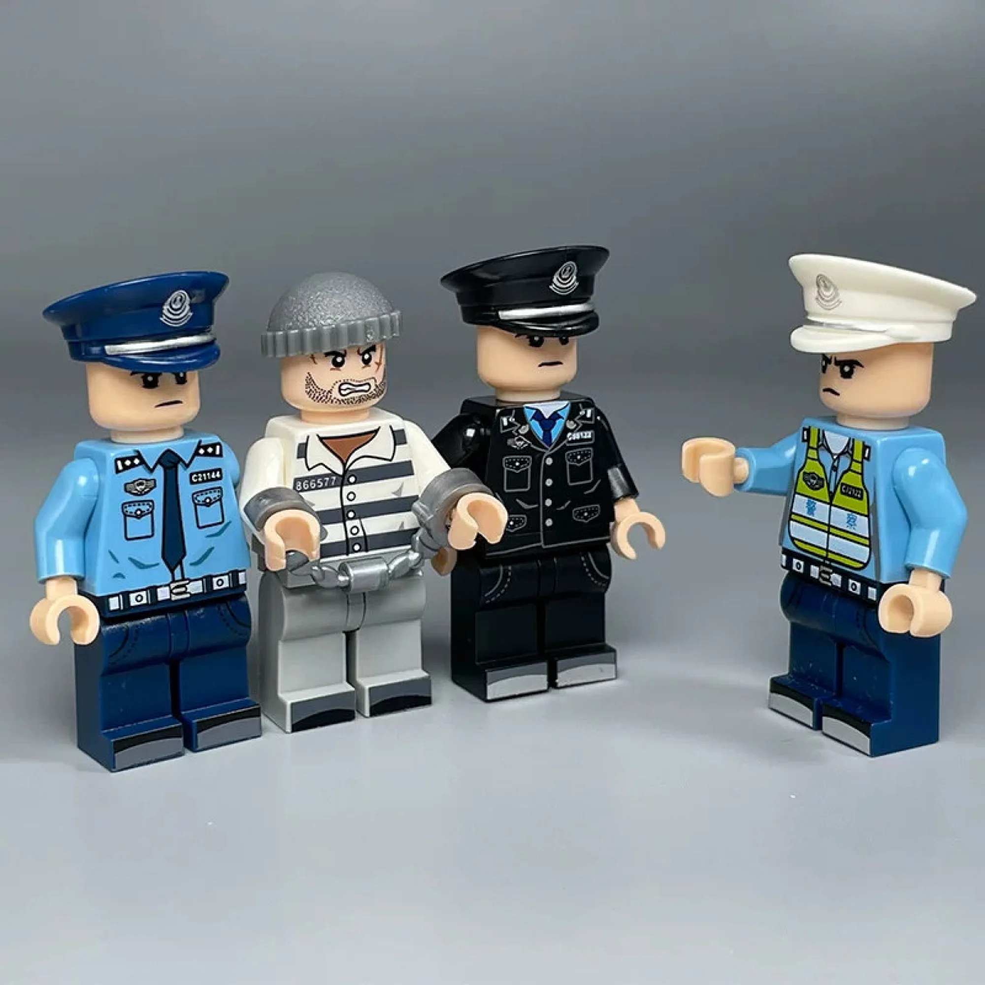 Military and Police Themed Building Block Minifigures thumbnail 4