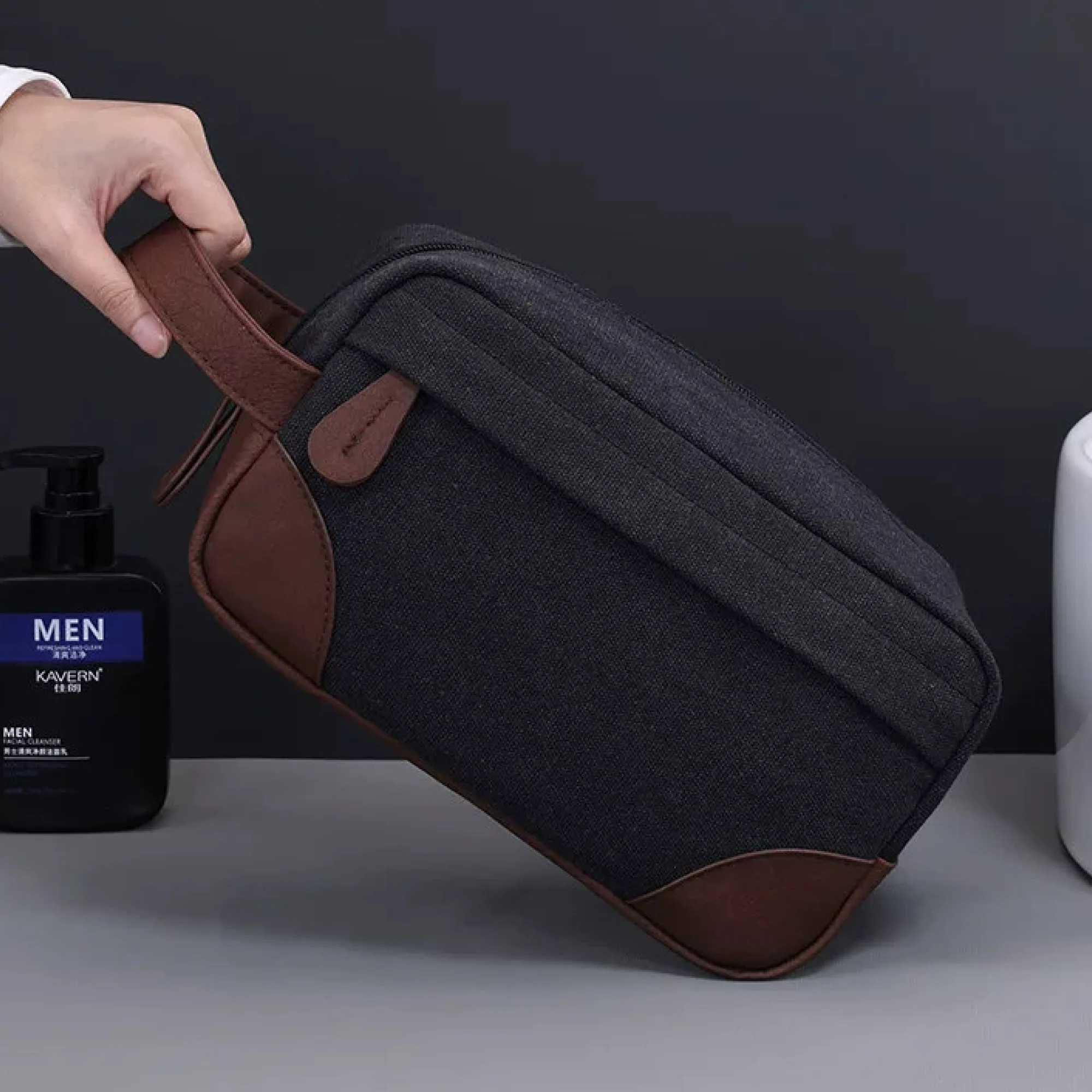 Canvas Wash Bag with Zipper Closure thumbnail 3