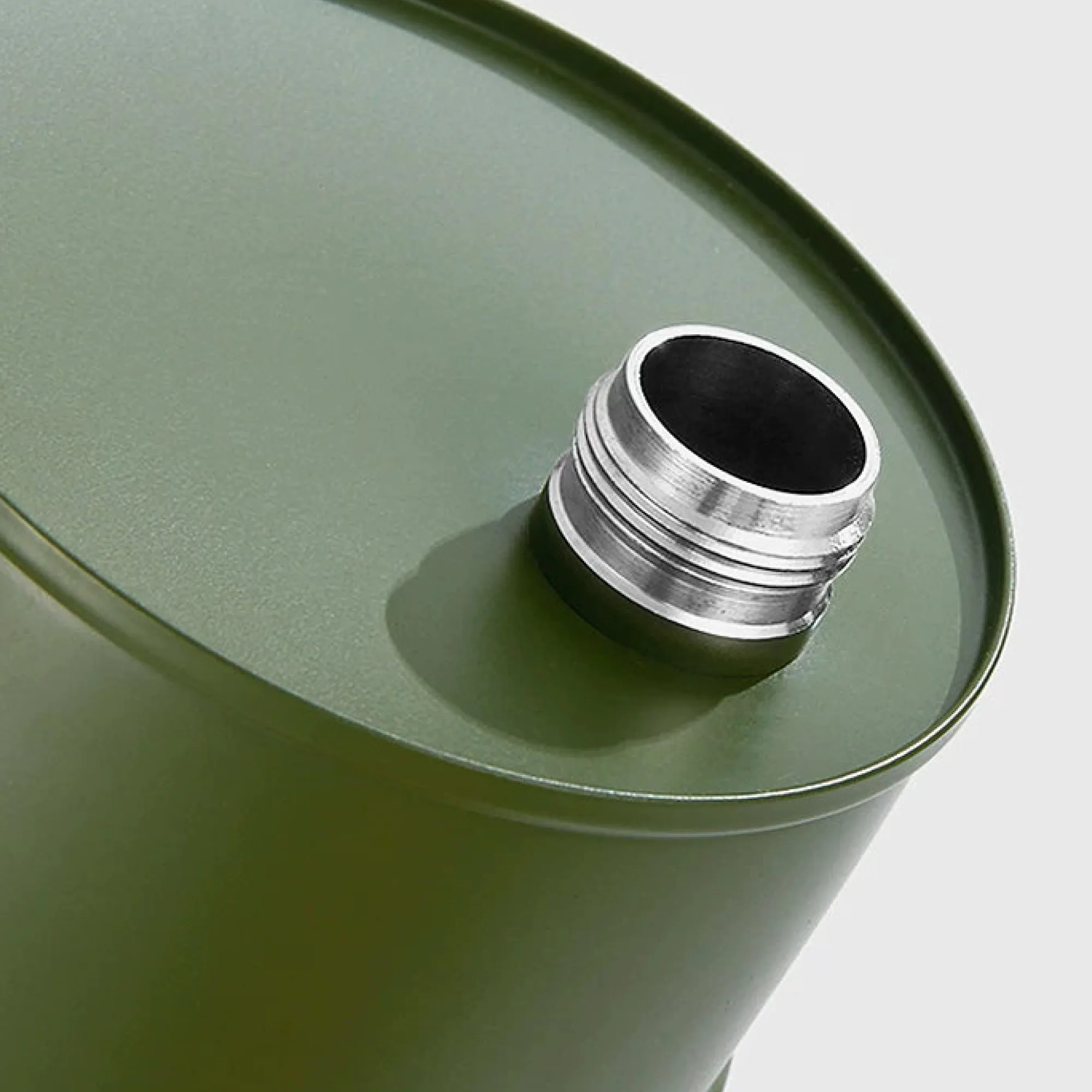 750 ml 304 Stainless Steel Barrel-Shaped Flask thumbnail 5