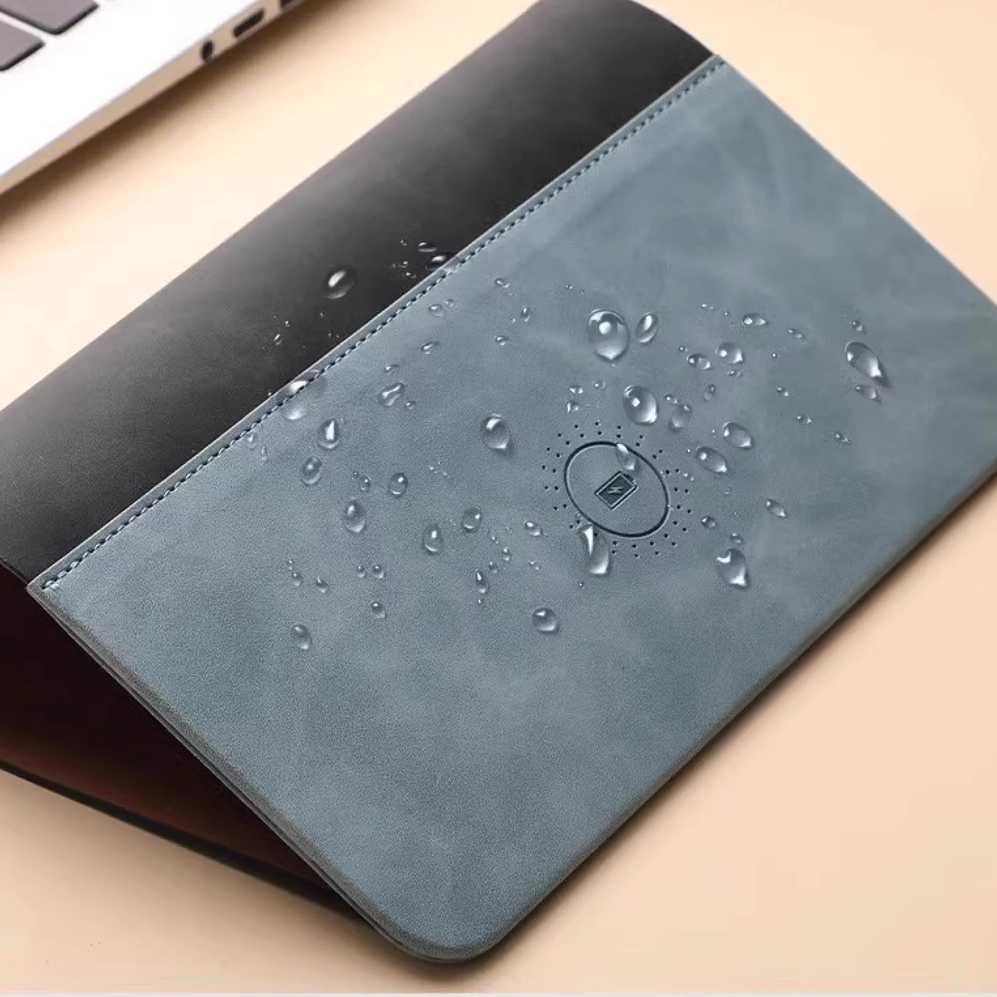 Wireless Charging Mouse Pad with 15W Fast Charging thumbnail 5