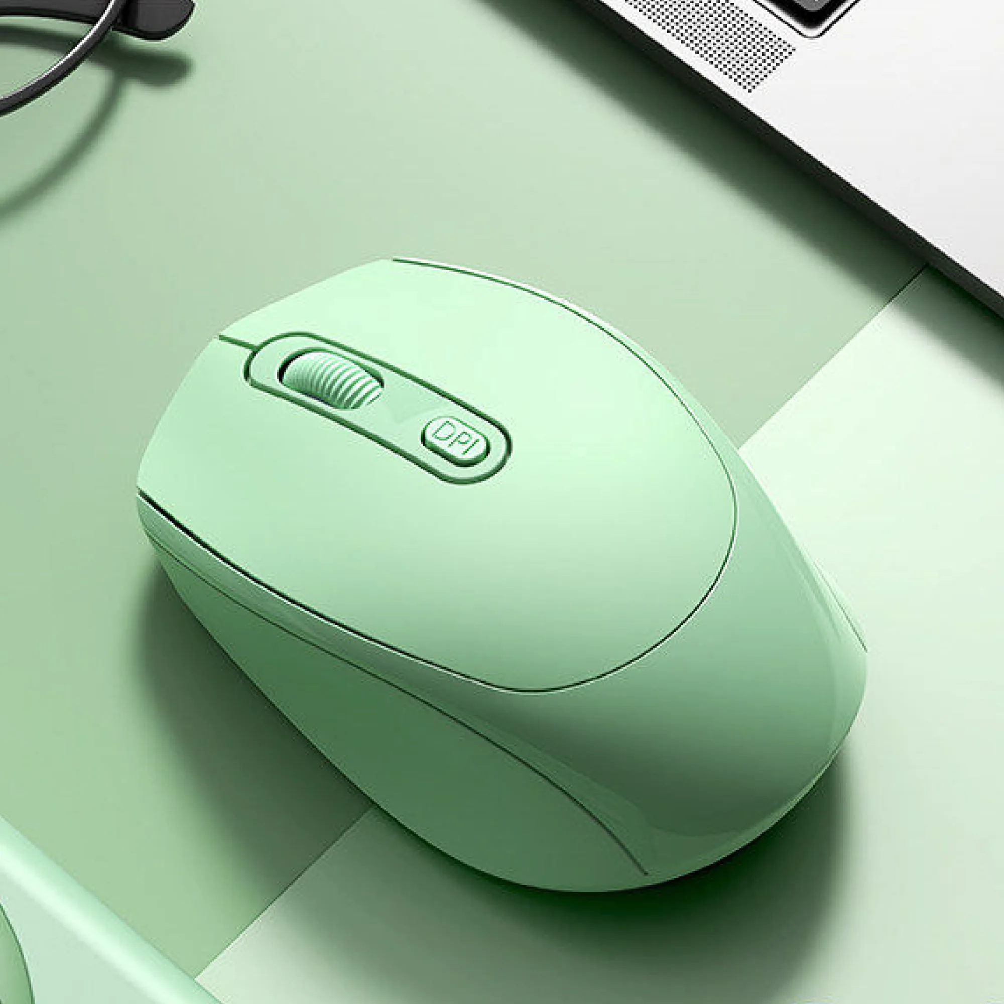 Wireless Mouse with Silent Buttons and Multiple Connectivity Options thumbnail 3