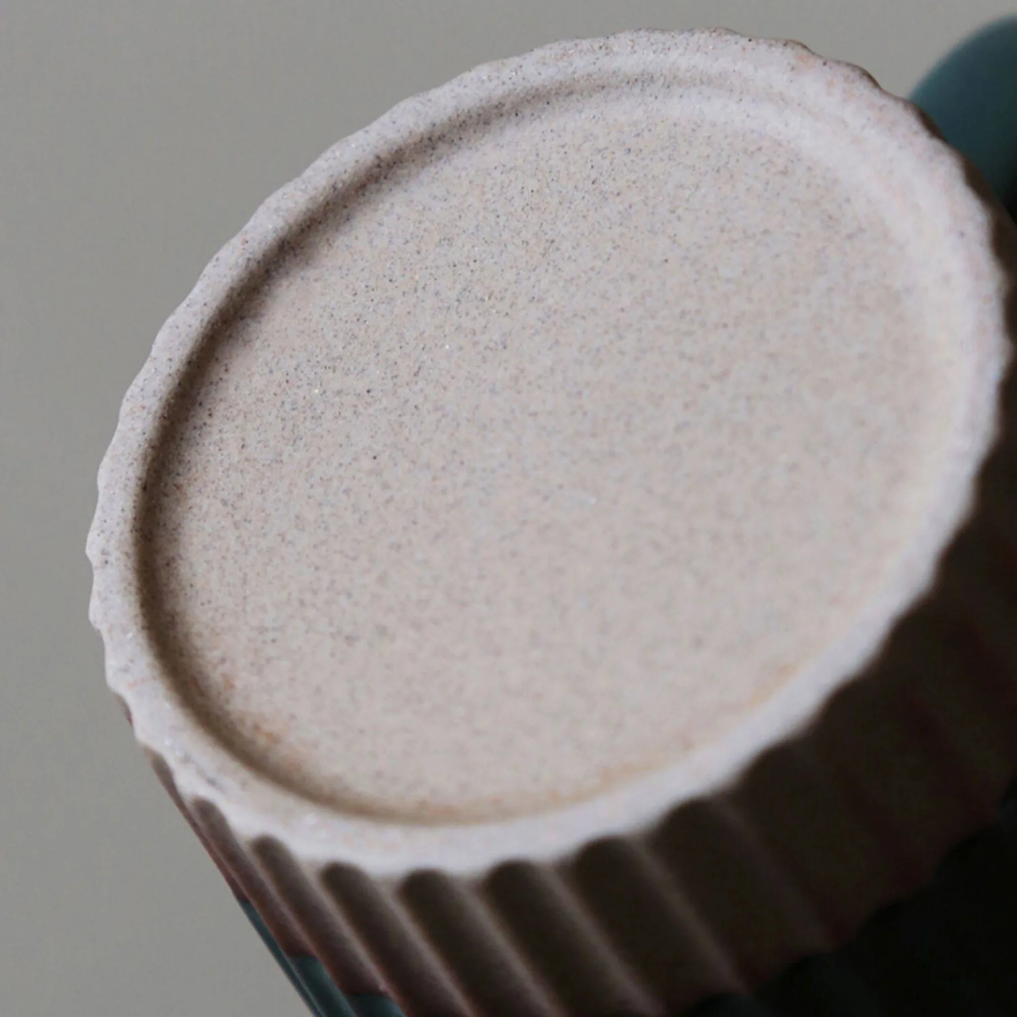 Ceramic Mug with Lid and Optional Nanmu Spoon thumbnail 4