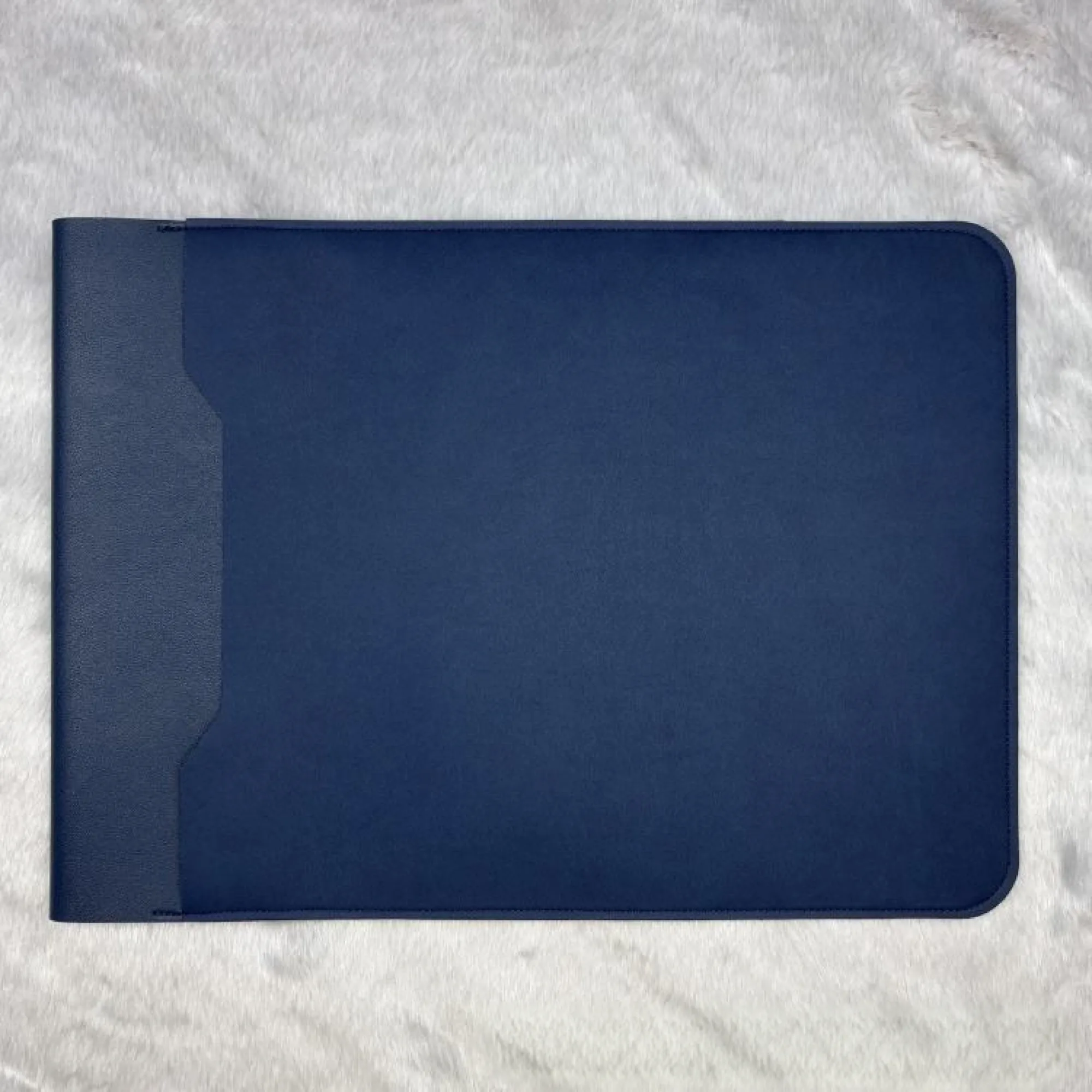 Multifunctional Portable Laptop Sleeve with Wireless Charging thumbnail 4