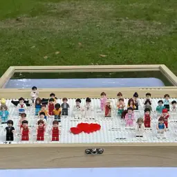 Display Box for Building Block Minifigures thumbnail 4