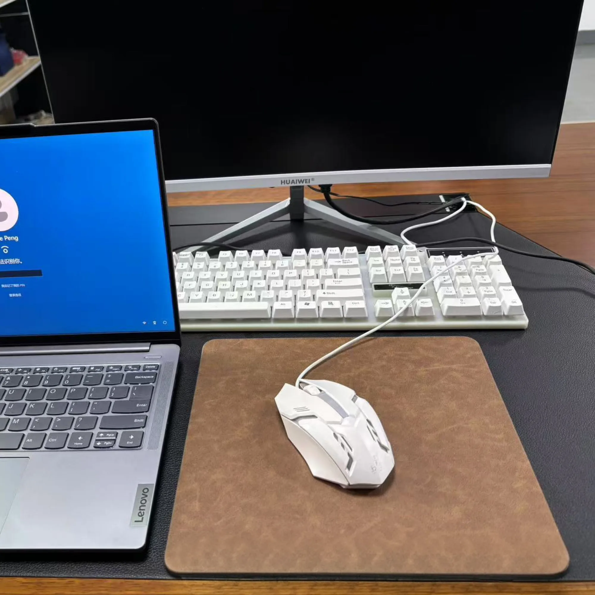 15W Dual Wireless Charging Mouse Pad with Magnetic Detachable Design