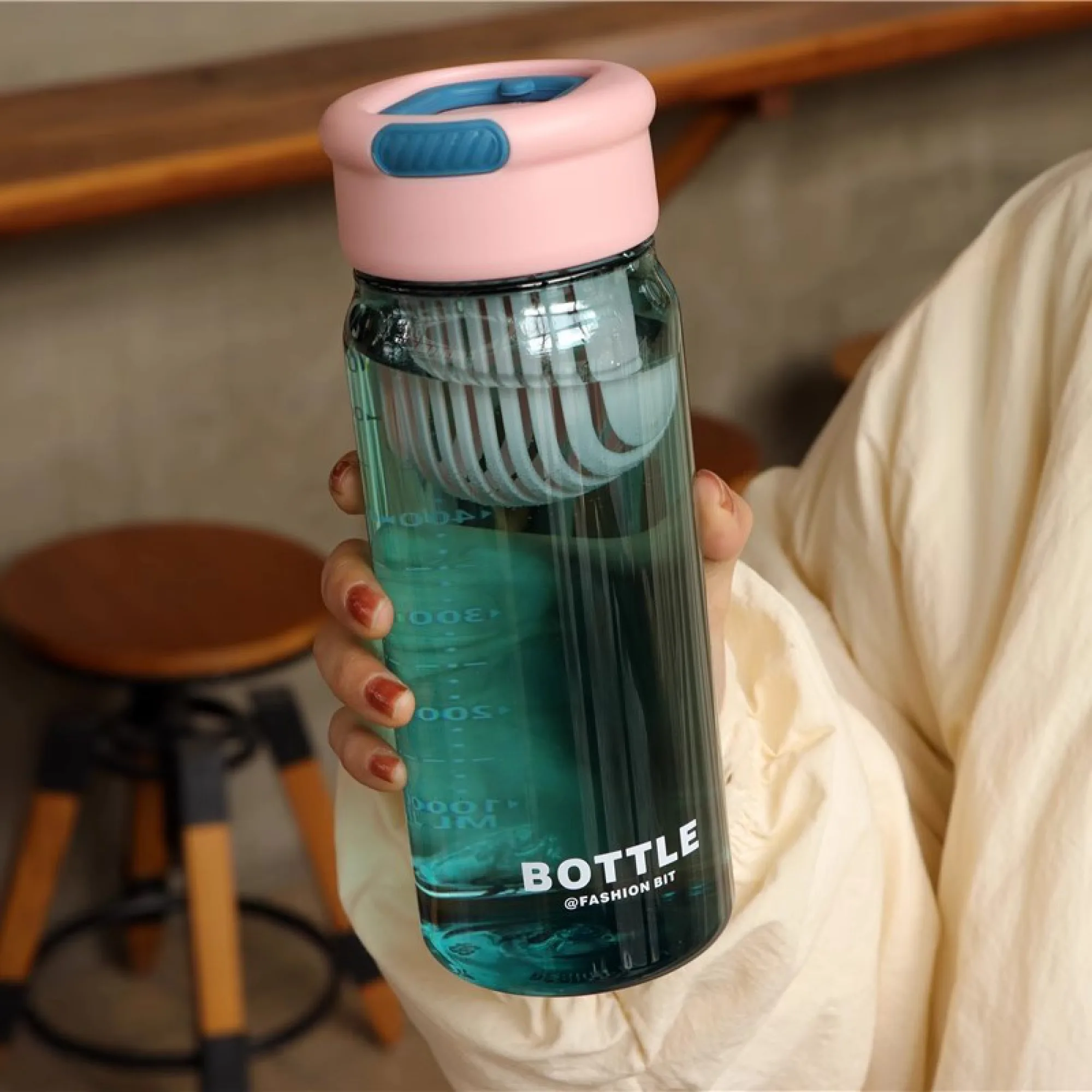 650ml Water Bottle with Lid and Tea Infuser thumbnail 4