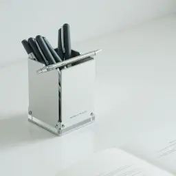 Metal Minimalist Pen Holder thumbnail 2