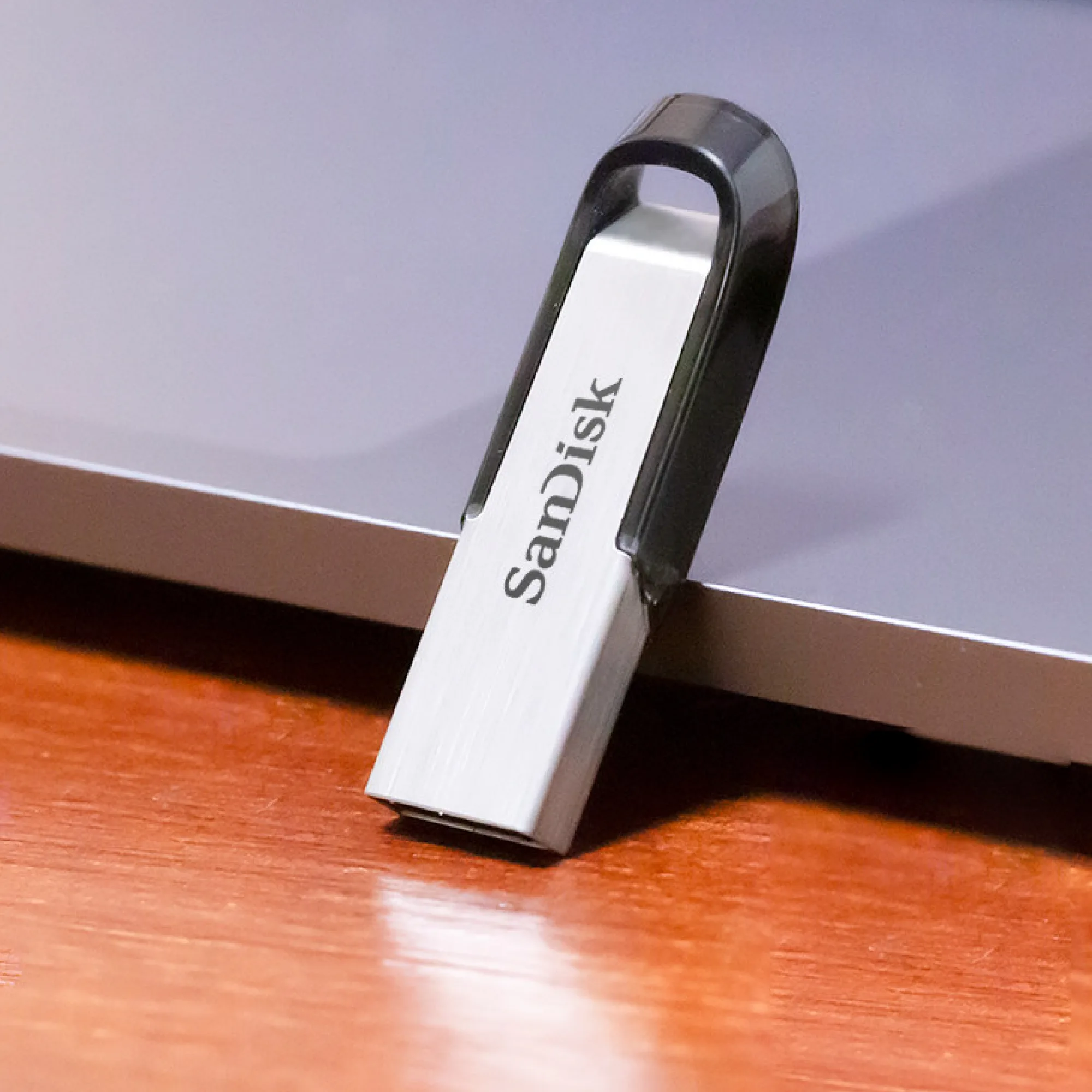 SanDisk USB Flash Drives with Multiple Capacities and Interfaces