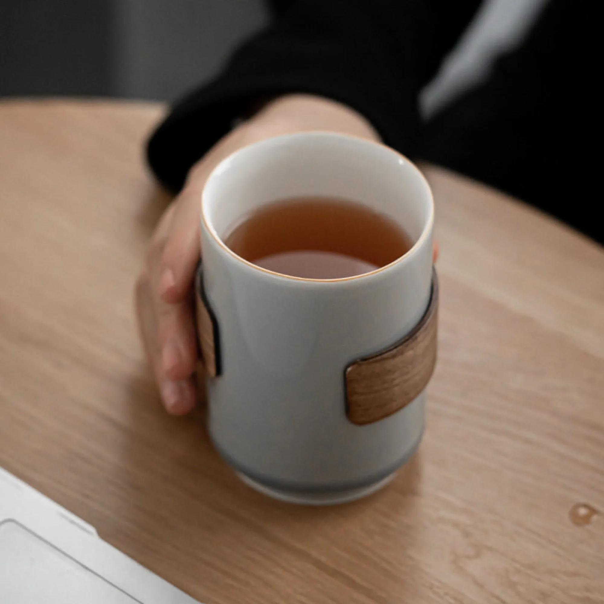 Japanese Style Ceramic Mug with Ice Grey Glaze thumbnail 3