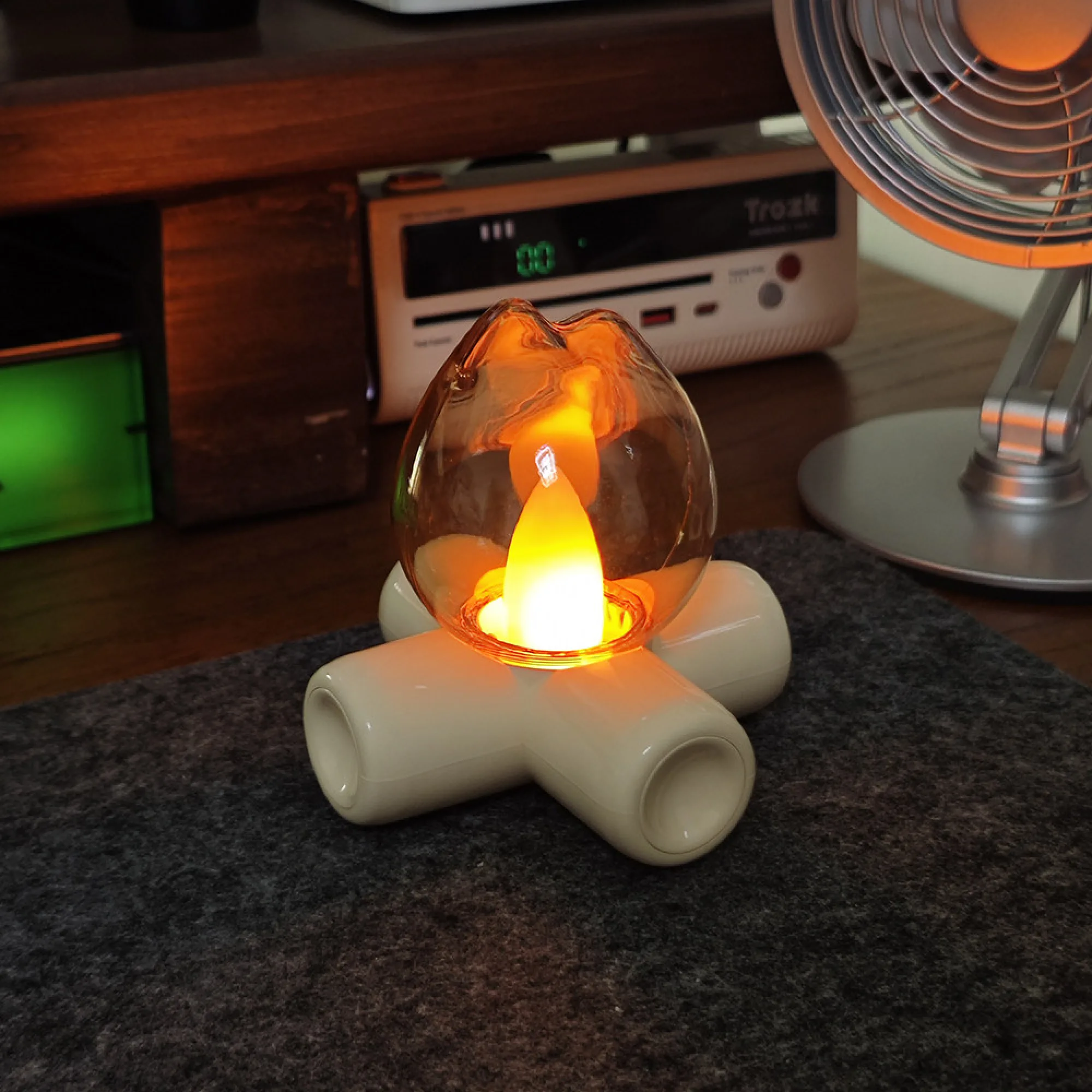 Retro Flame Ambient Lamp thumbnail 3