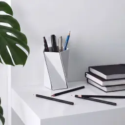 Aluminum Alloy Twisted Pen Holder thumbnail 4