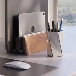 Aluminum Alloy Twisted Pen Holder thumbnail 3