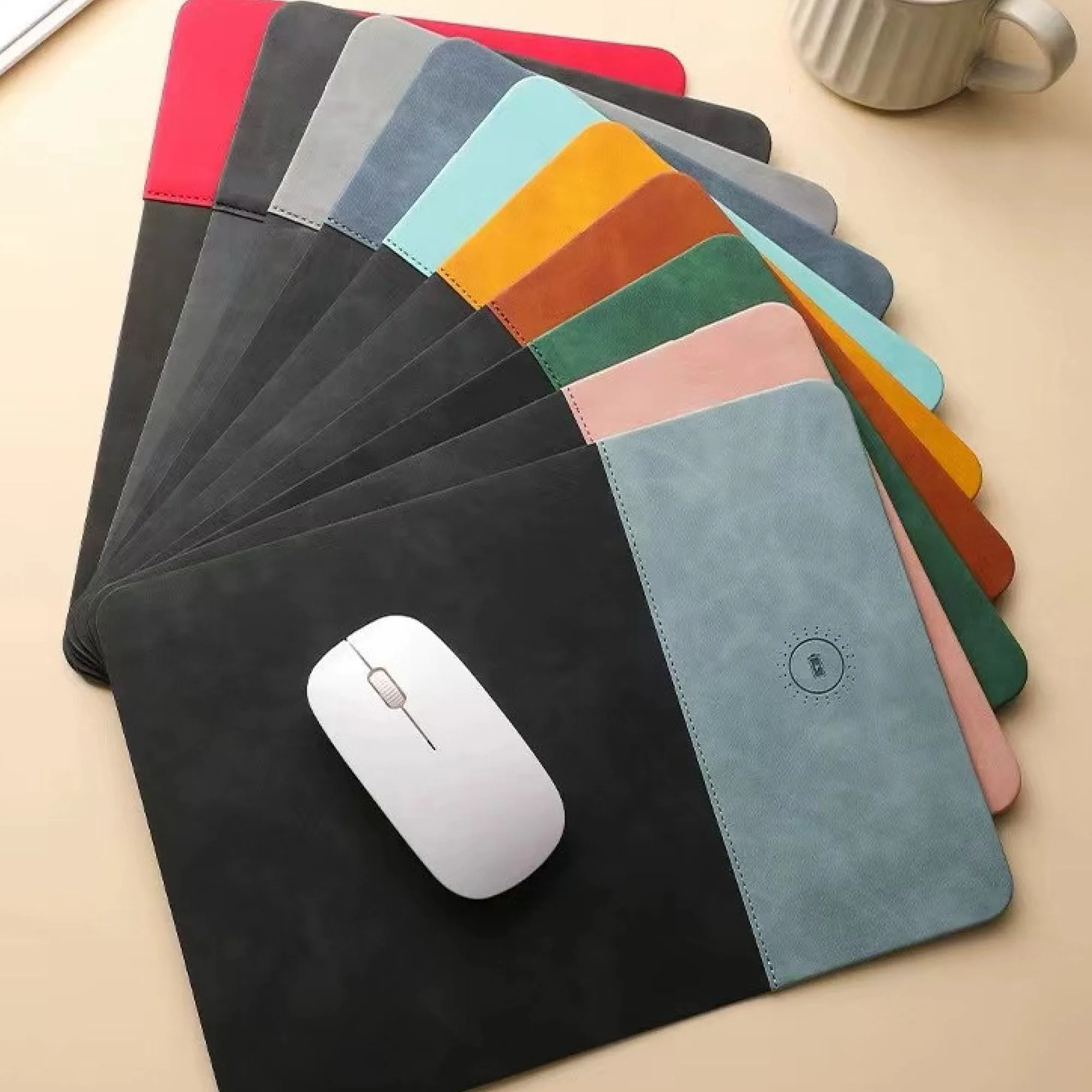 Wireless Charging Mouse Pad with 15W PD Output thumbnail 4