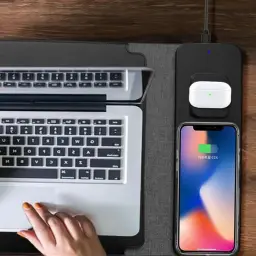 Linen 14-Inch Wireless Charging Dual Magnetic Leather Laptop Sleeve Bag thumbnail 3