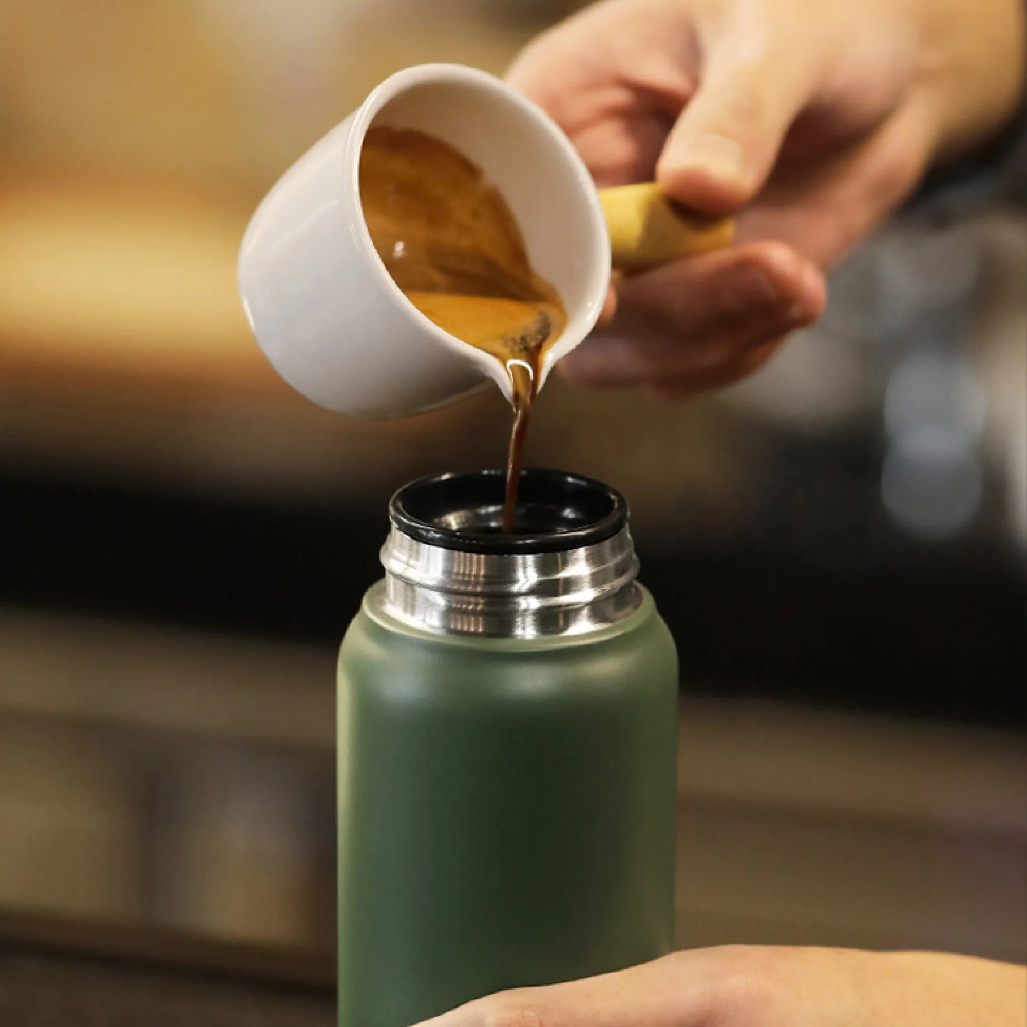 Peacock DVZ-40 400ml Stainless Steel Insulated Coffee Cup with Tea Infuser thumbnail 2