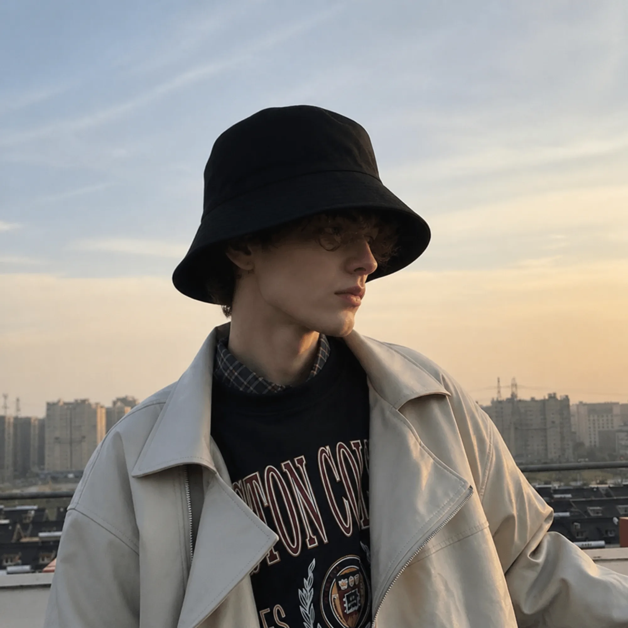 Large Brim Bucket Hat thumbnail 3