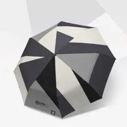 Three-Fold Fully Automatic Sun and Rain Umbrella with Black Glue Coating thumbnail 2