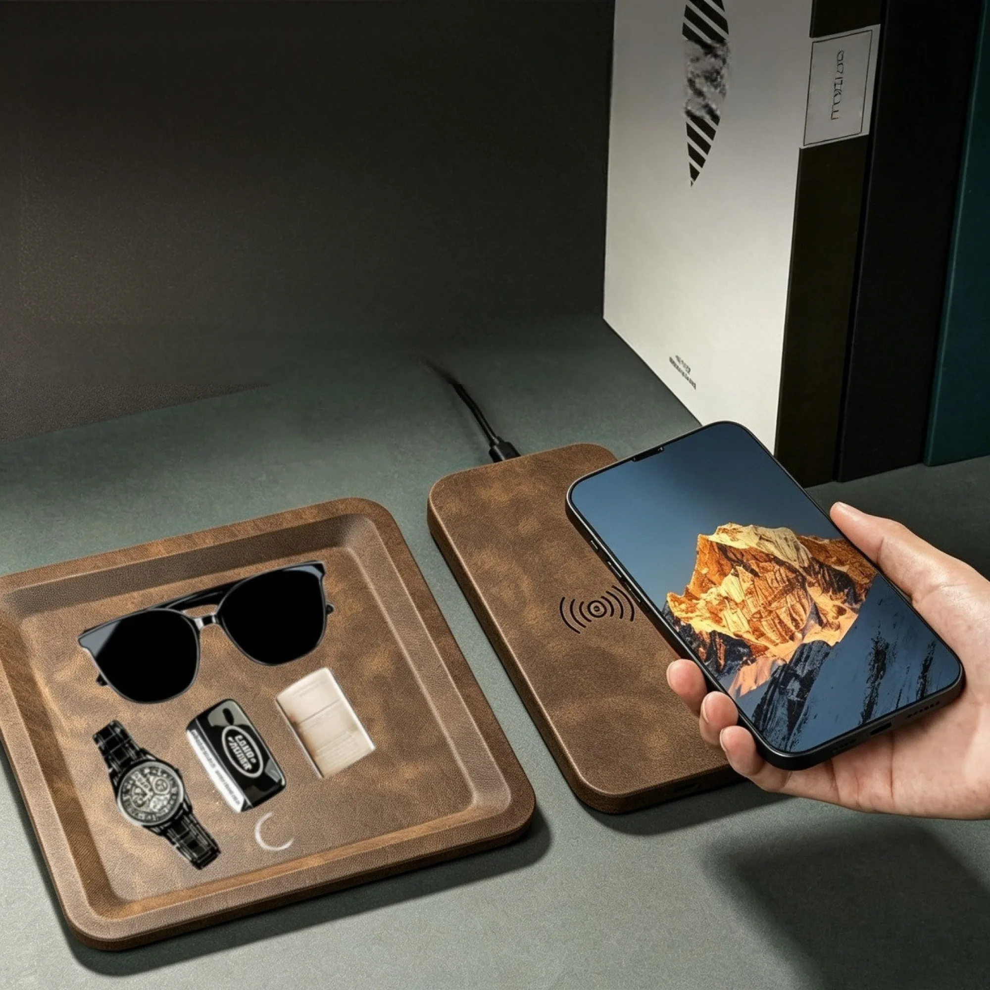 Magnetic Detachable 15W Wireless Charging Tray with Storage thumbnail 3