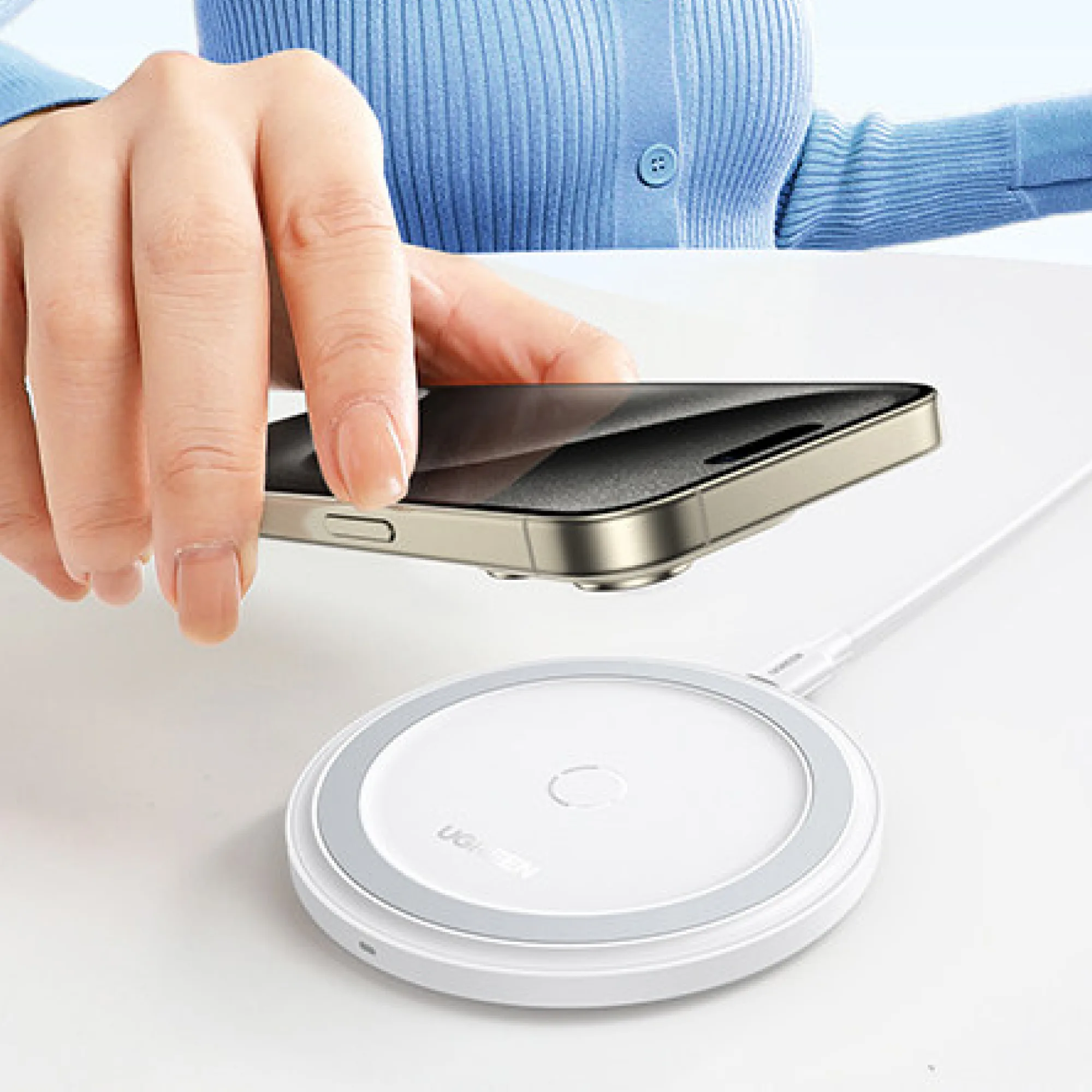 UGREEN 60470 15W Wireless Charger