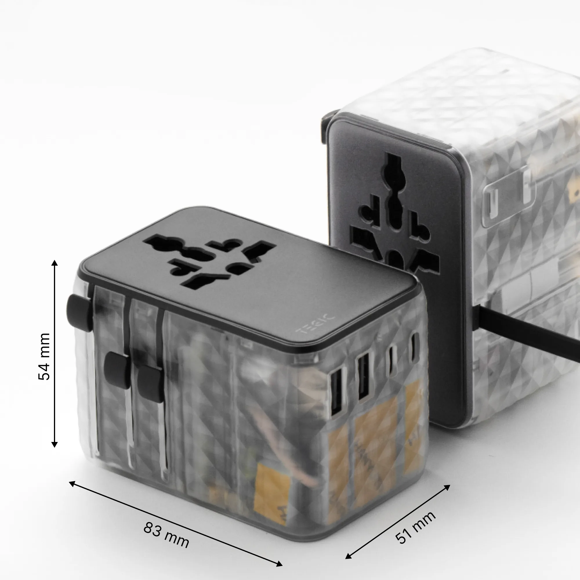 TEGIC 70W Universal Travel Adapter with Retractable Cable thumbnail 9