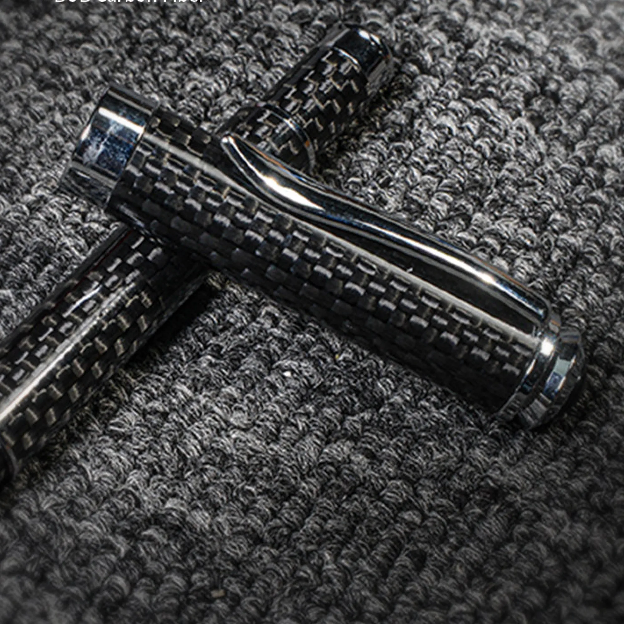 BUB Carbon Fiber Ballpoint Pen thumbnail 2